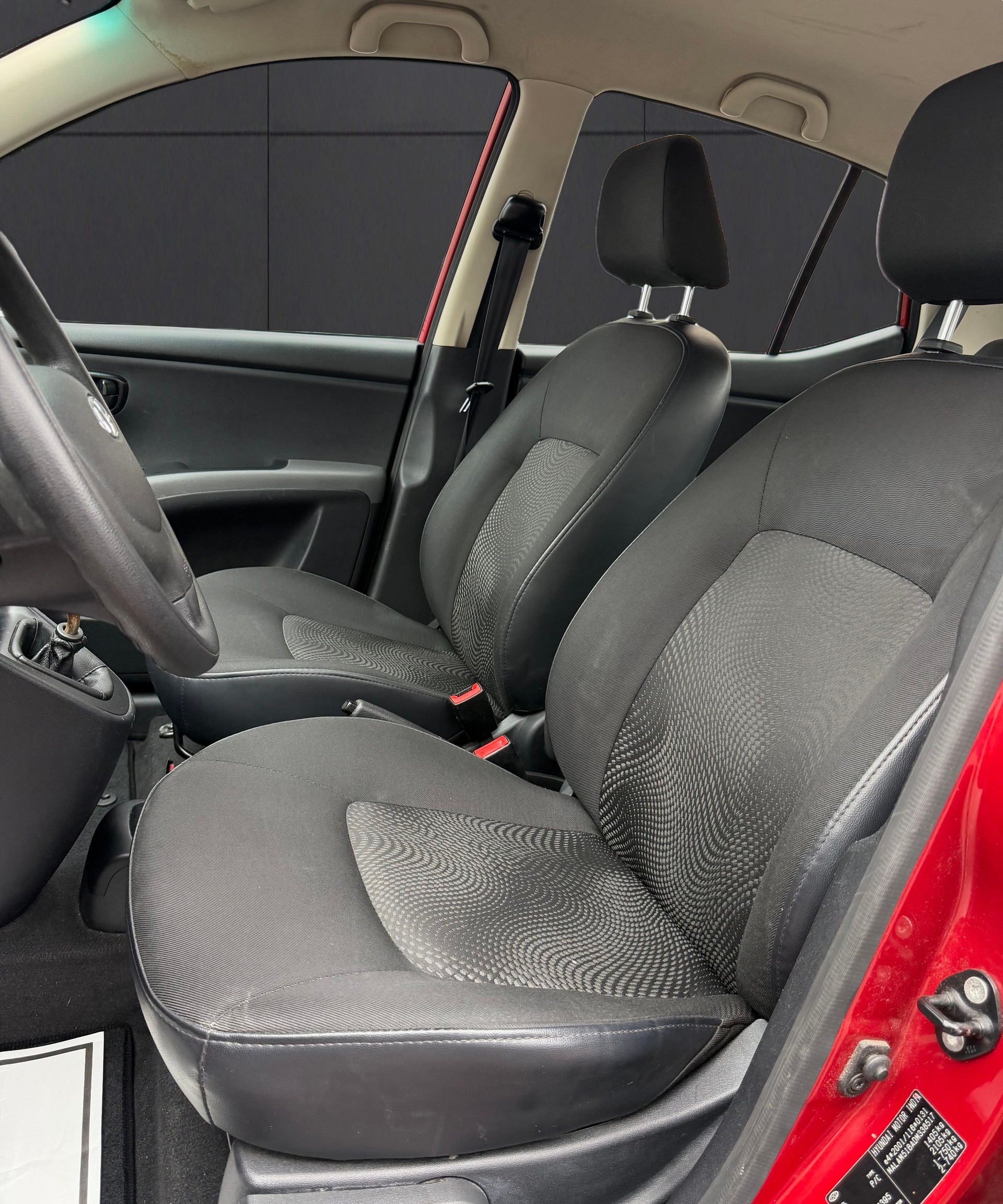 HYUNDAI i10-image-6
