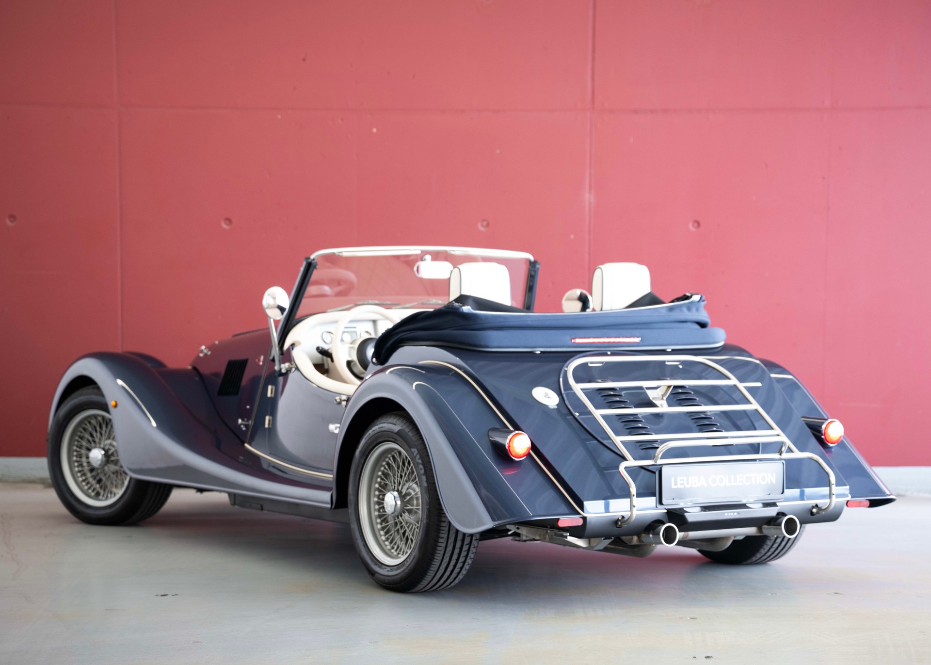 MORGAN Plus Four 2.0 Bespoke (MY 26, Swiss new car, 1 of 1 configuration, Prussian Blue Porsche metallic, 30-month warranty)-showroom-element-1