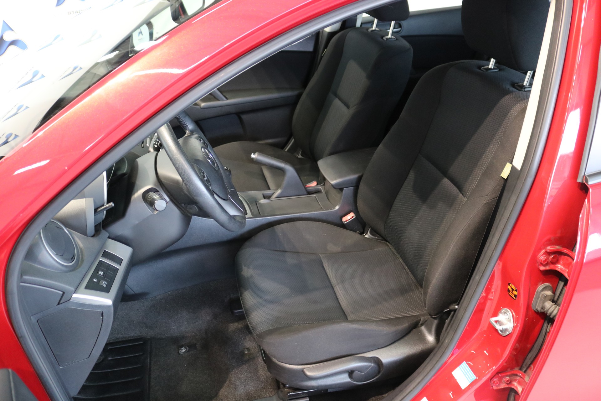 MAZDA 3 1.6 16V Exclusive-showroom-element-1