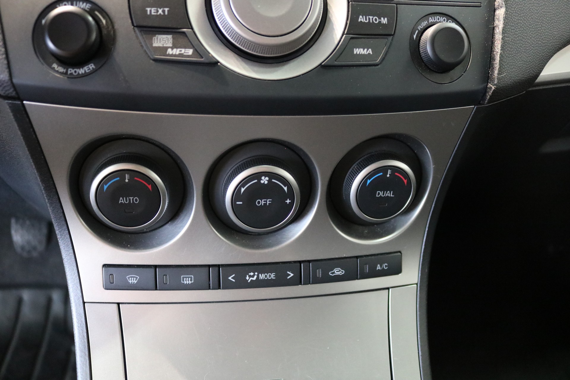 MAZDA 3 1.6 16V Exclusive-image-29