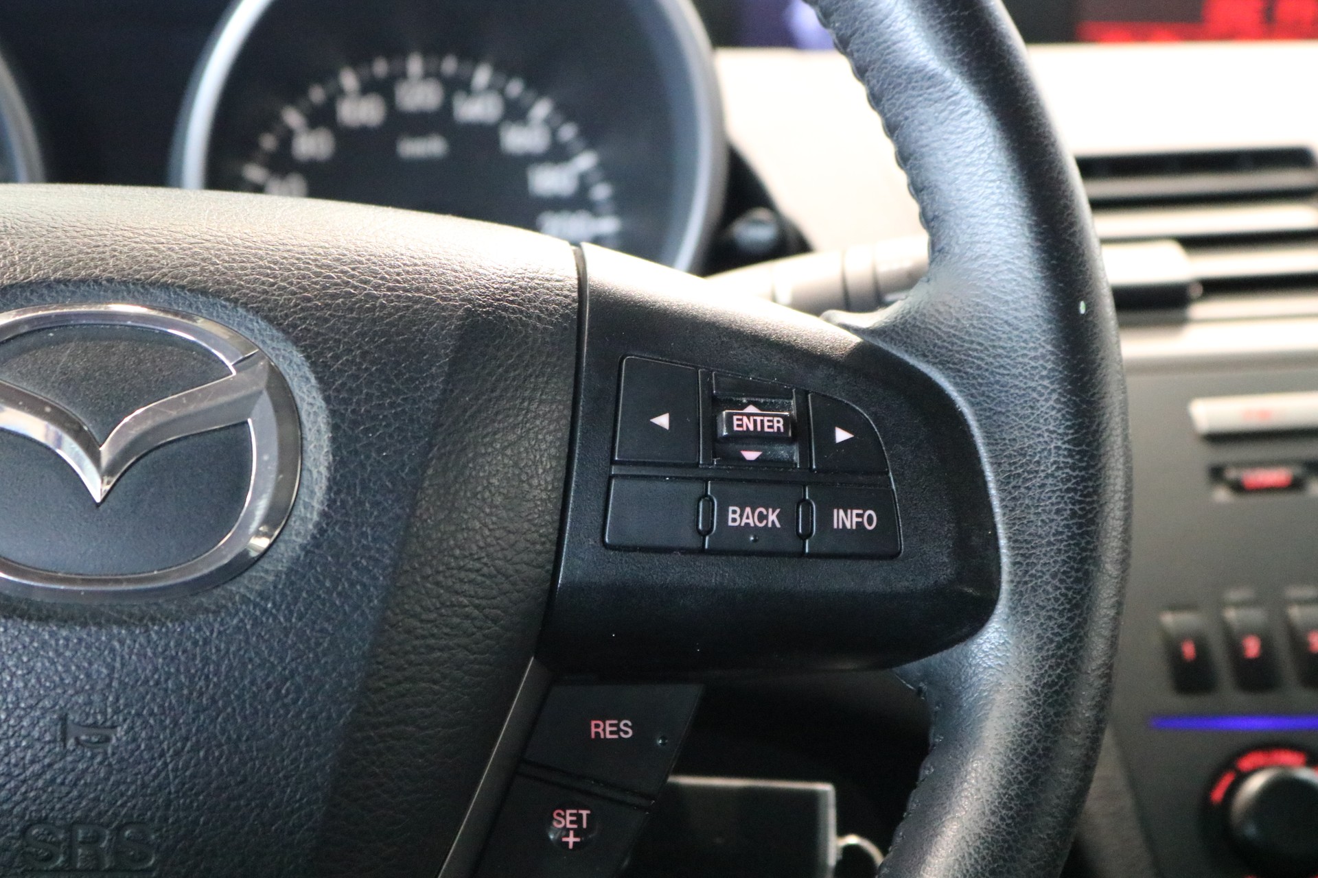 MAZDA 3 1.6 16V Exclusive-image-36