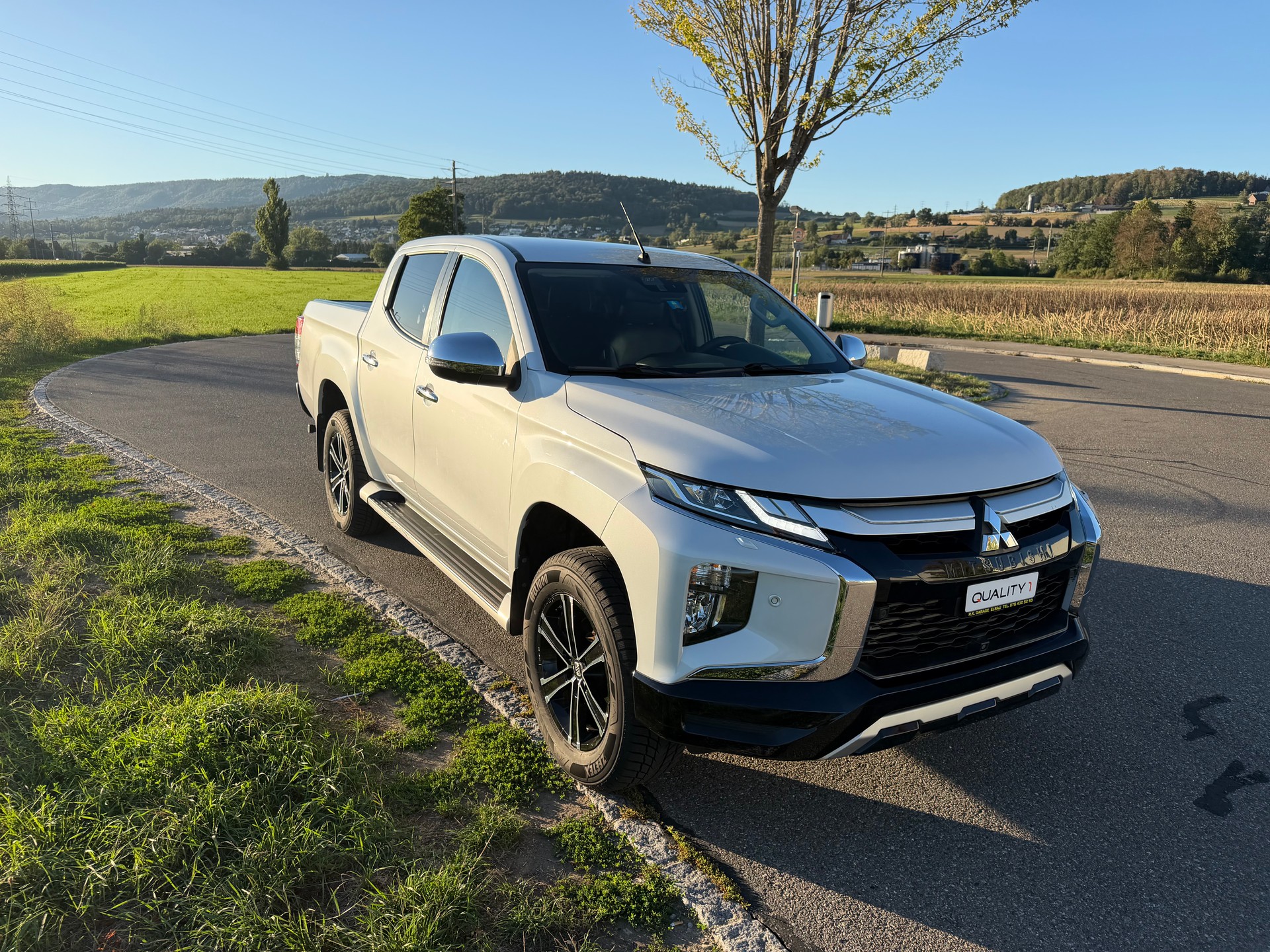 MITSUBISHI L 200 2.2 Diamond Double Cab Automat-360°-Kamera-image-3