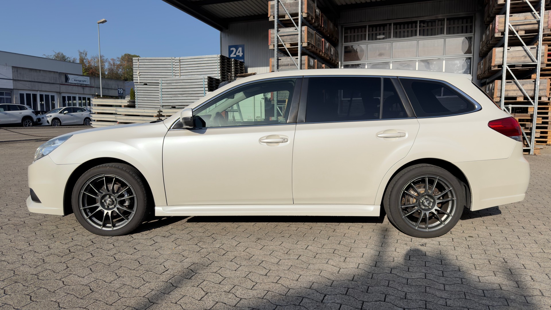 SUBARU Legacy 2.0i Swiss AWD Lineartronic-showroom-element-1