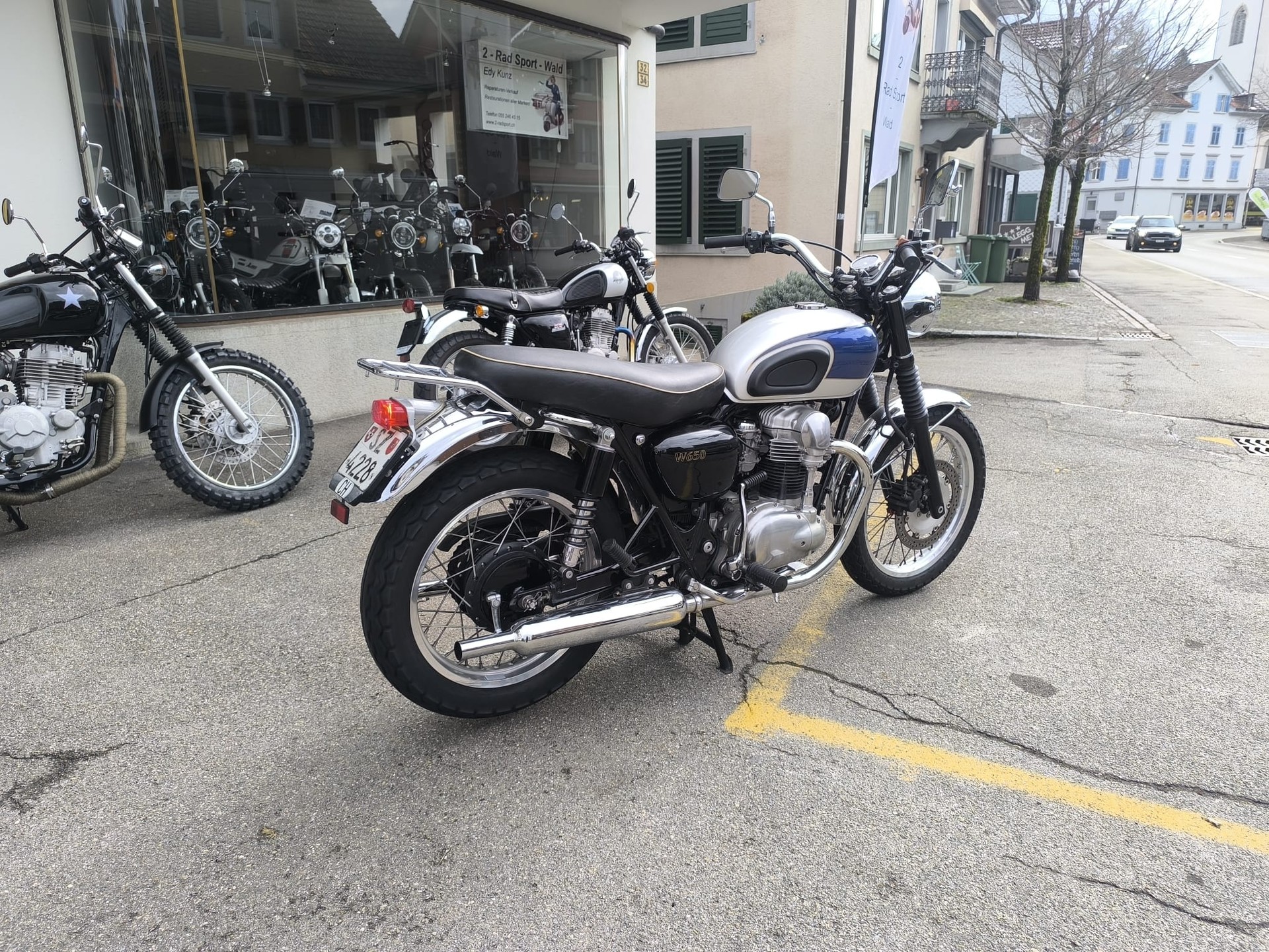 KAWASAKI W 650-image-3