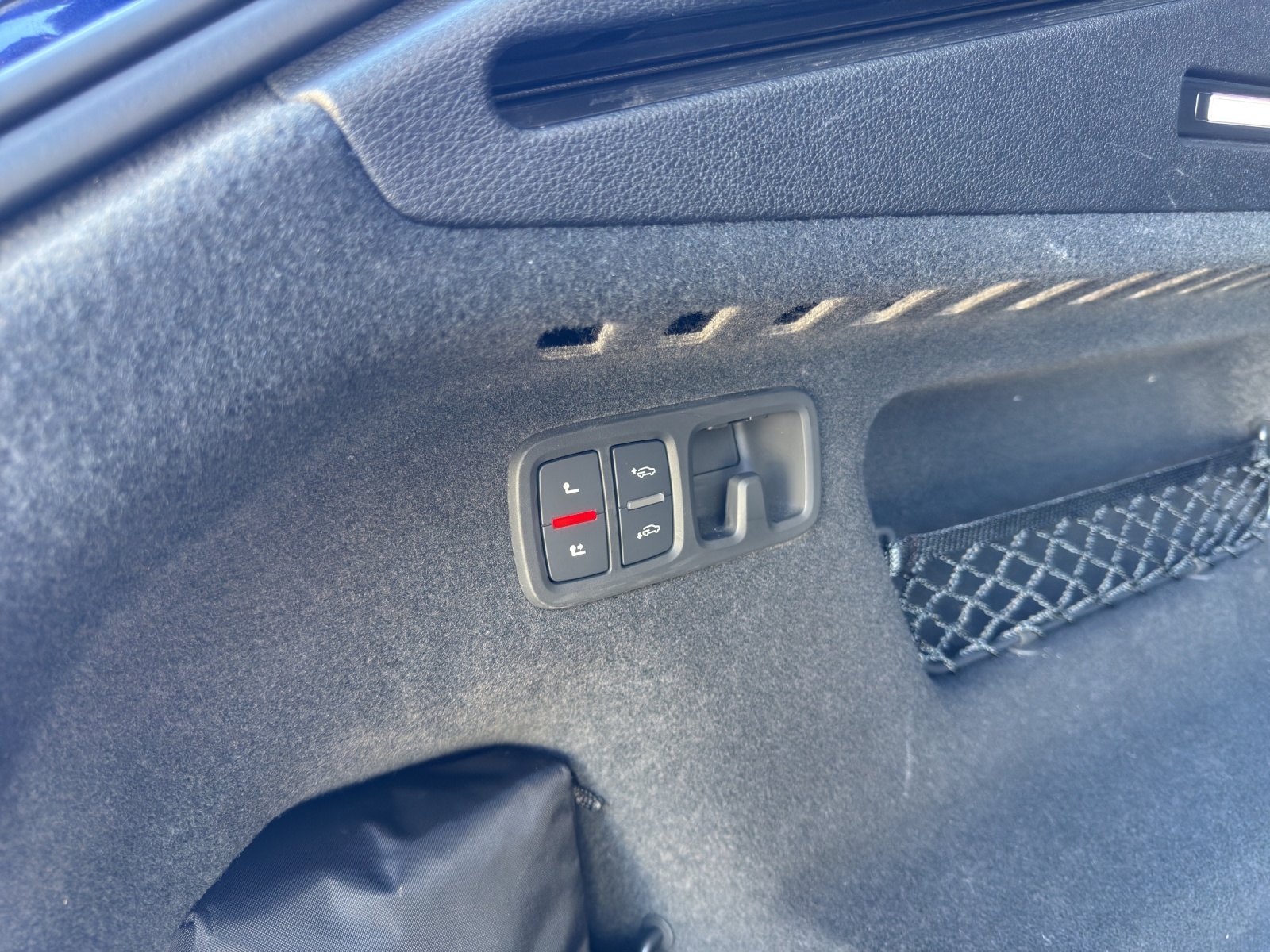 AUDI SQ8 TFSI quattro tiptronic-image-14