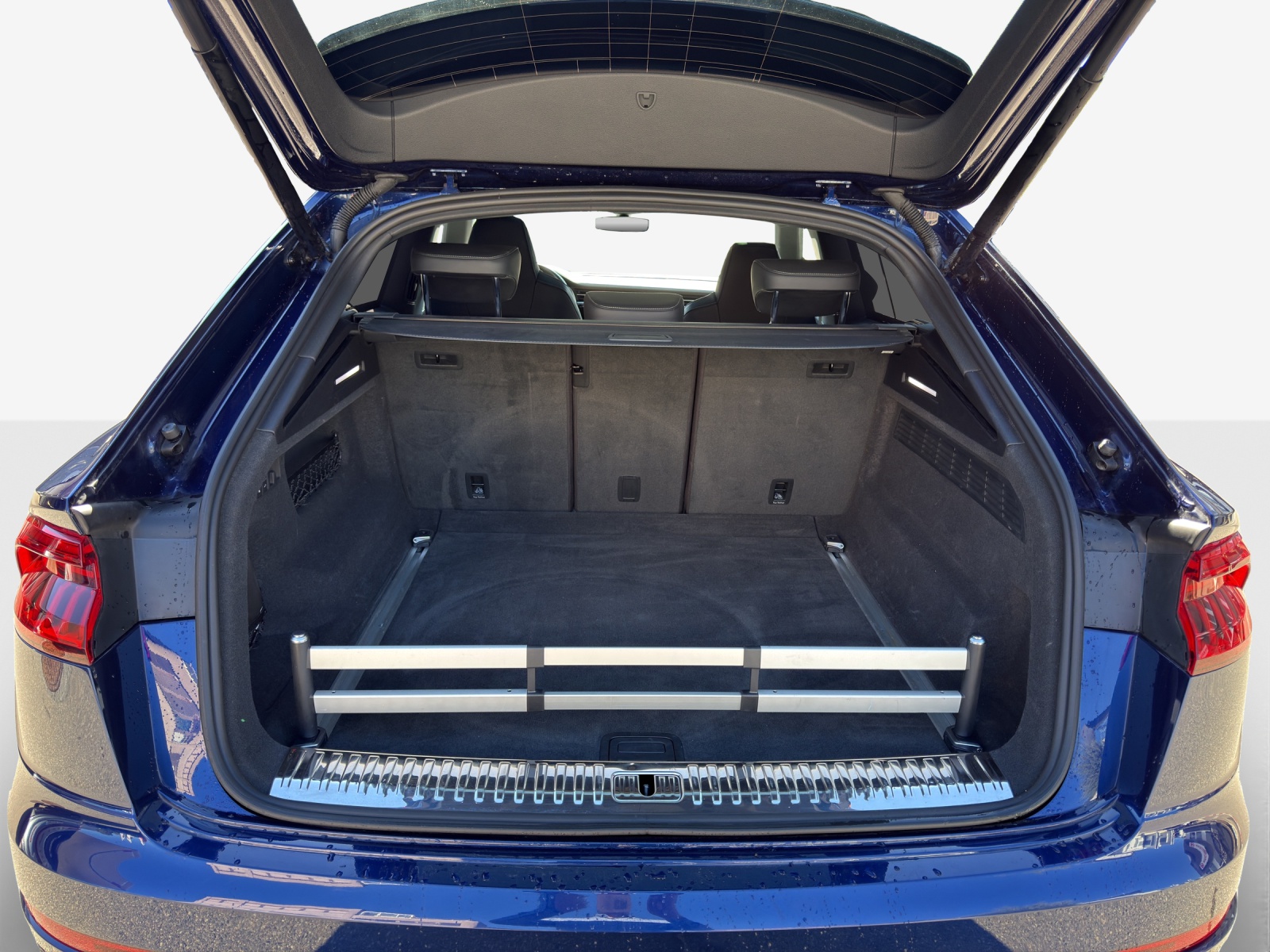 AUDI SQ8 TFSI quattro tiptronic-image-12