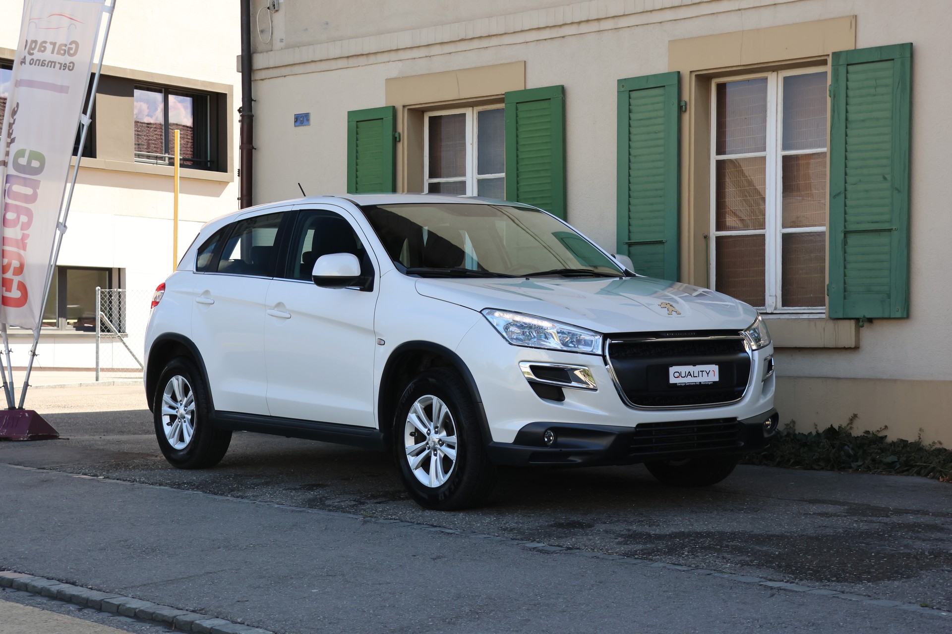 PEUGEOT 4008 1.6 HDi Allure 4WD-showroom-element-2