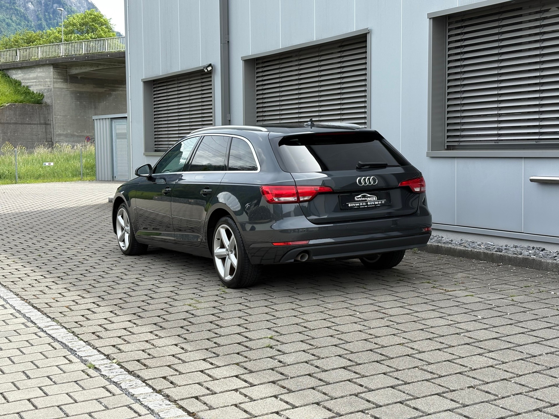 AUDI A4 Avant 2.0 TDI S-tronic-image-5