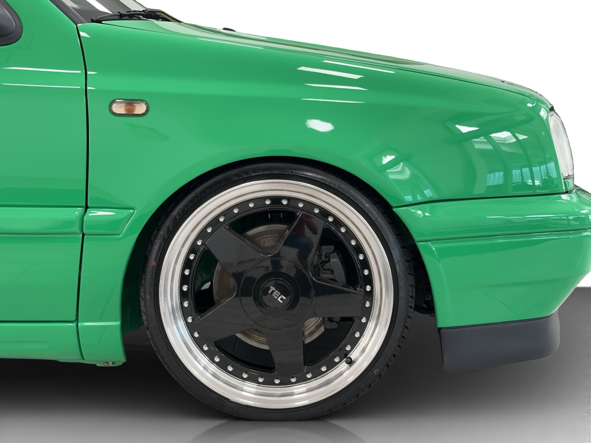 VW Golf 2900 VR6 Colour Concept-image-5