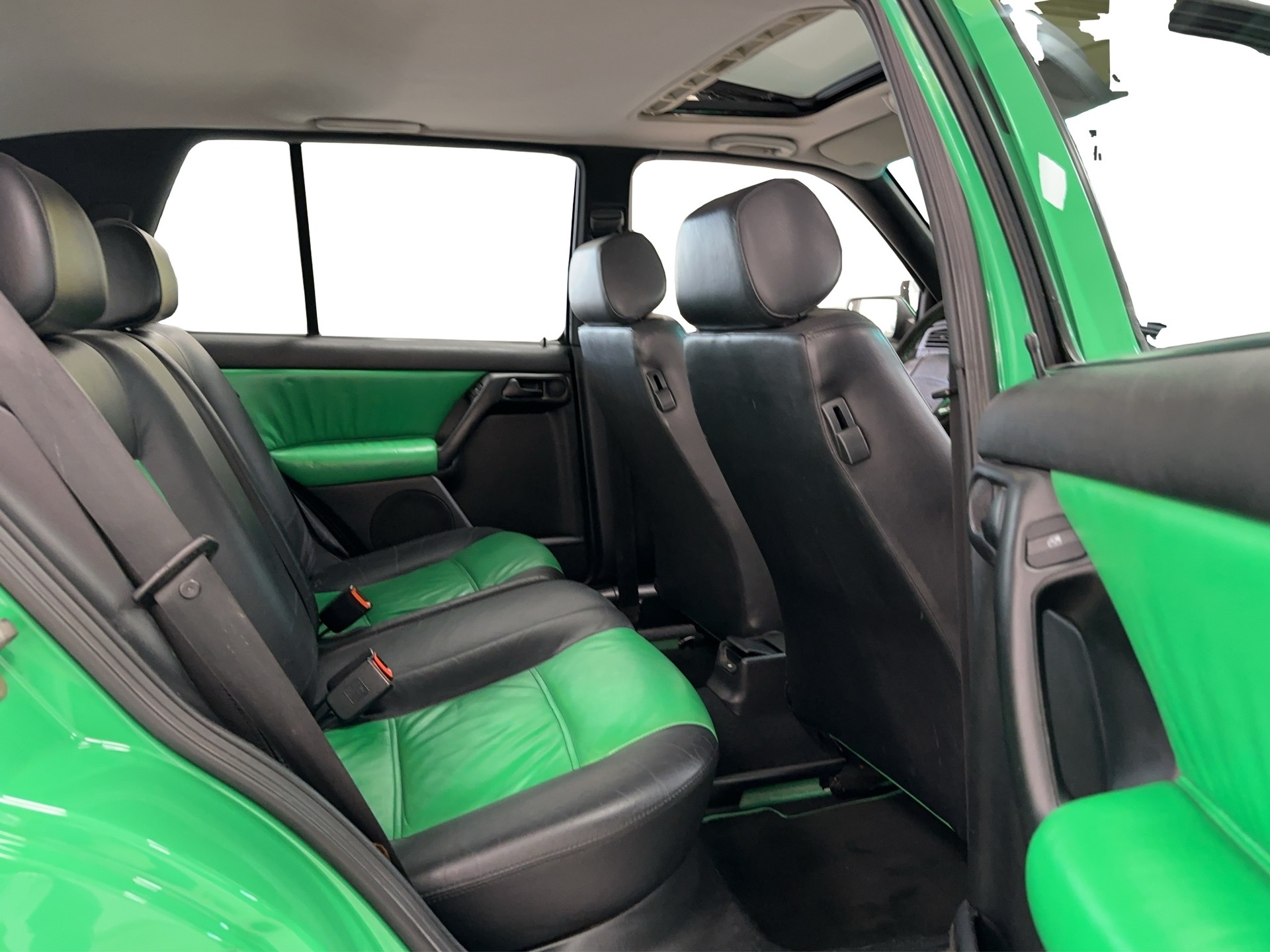 VW Golf 2900 VR6 Colour Concept-image-8