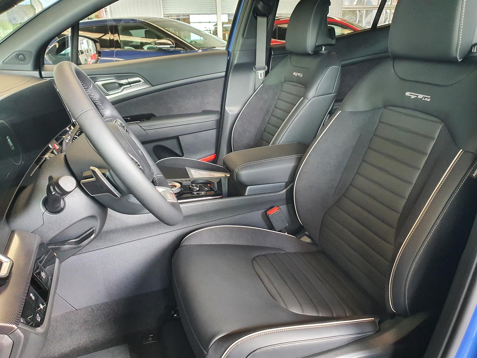 KIA Sportage 1.6 T-GDi PHEV GT-Line-image-6
