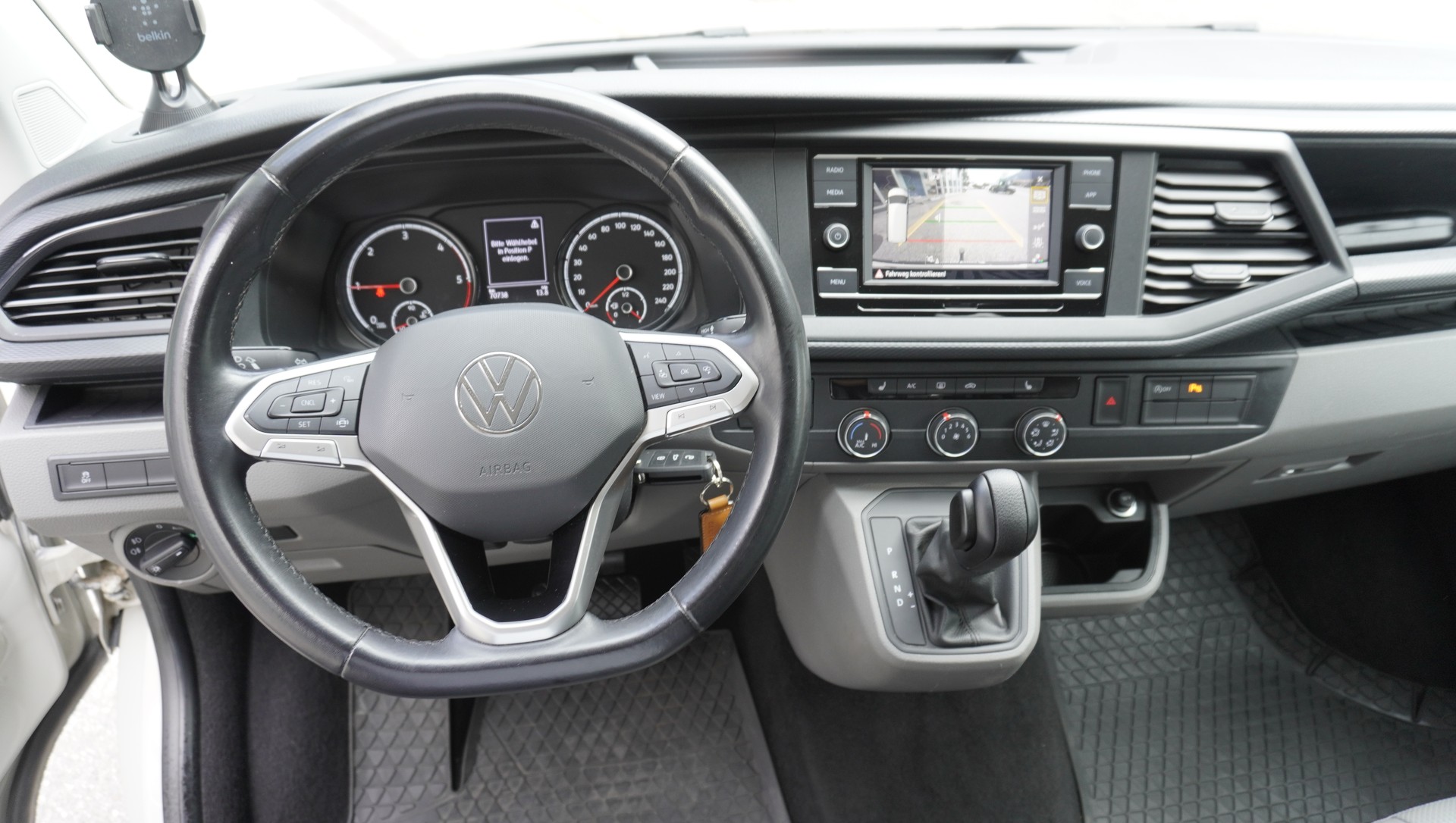 VW T6.1 2.0 TDI Caravelle 4Motion DSG-image-16