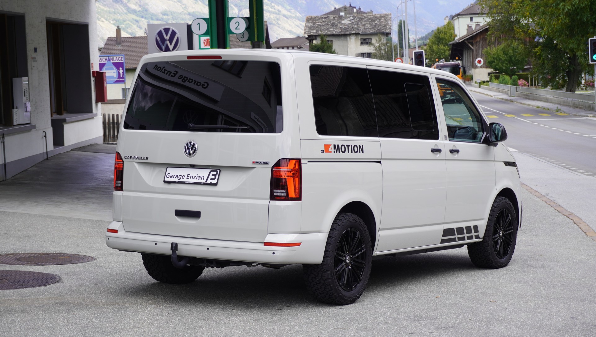 VW T6.1 2.0 TDI Caravelle 4Motion DSG-showroom-element-3
