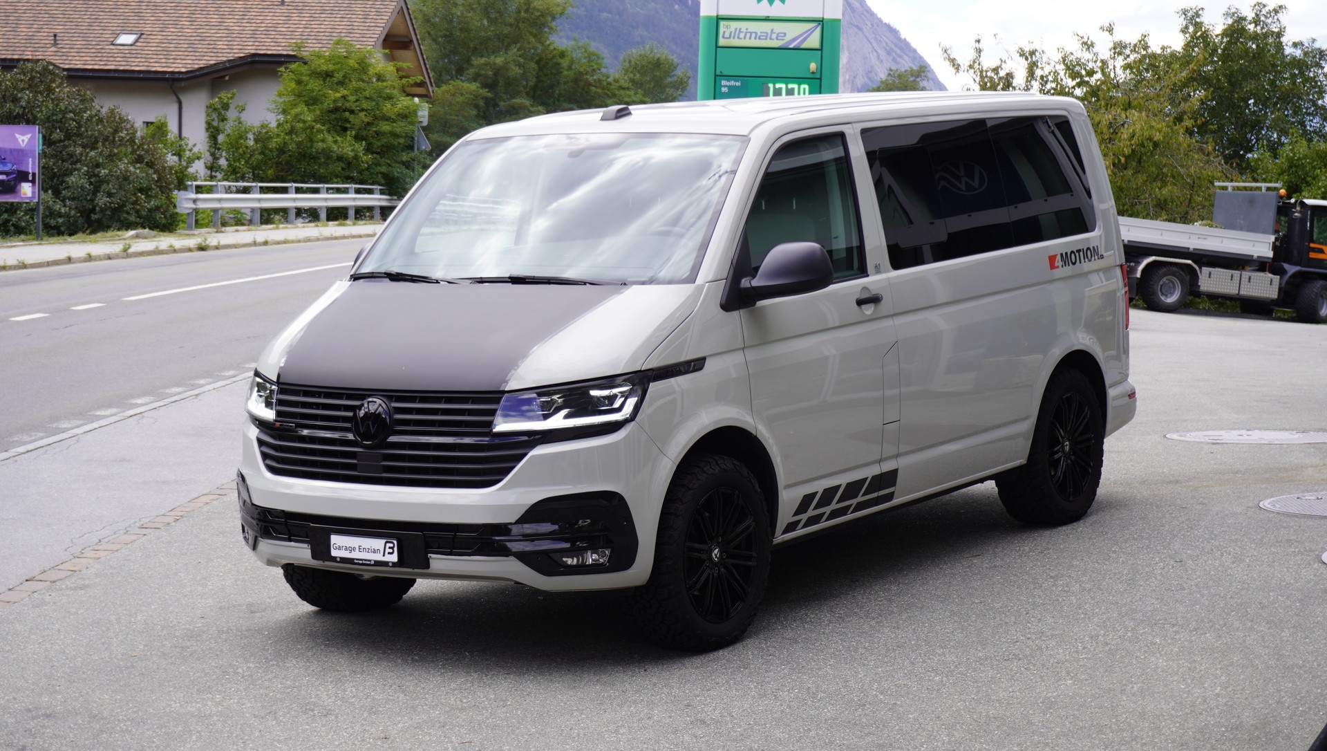 VW T6.1 2.0 TDI Caravelle 4Motion DSG-image-7