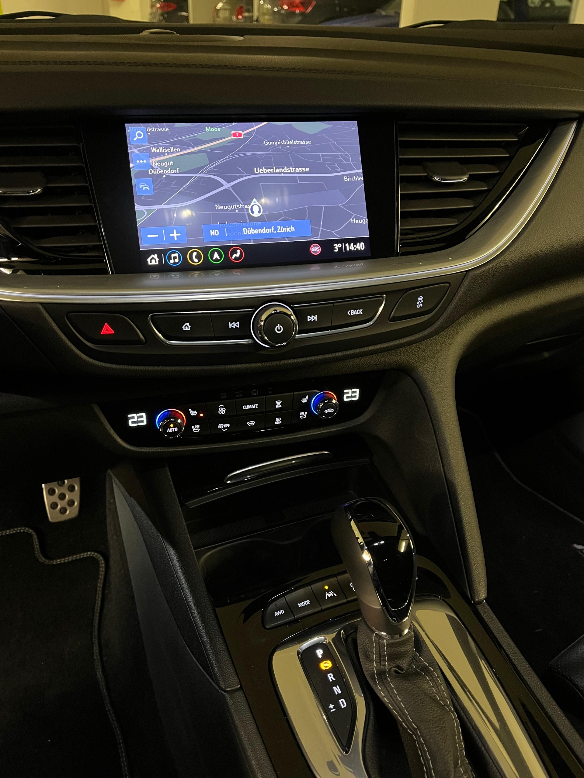OPEL Insignia 2.0 T Sports Tourer GSi Automatic-image-10