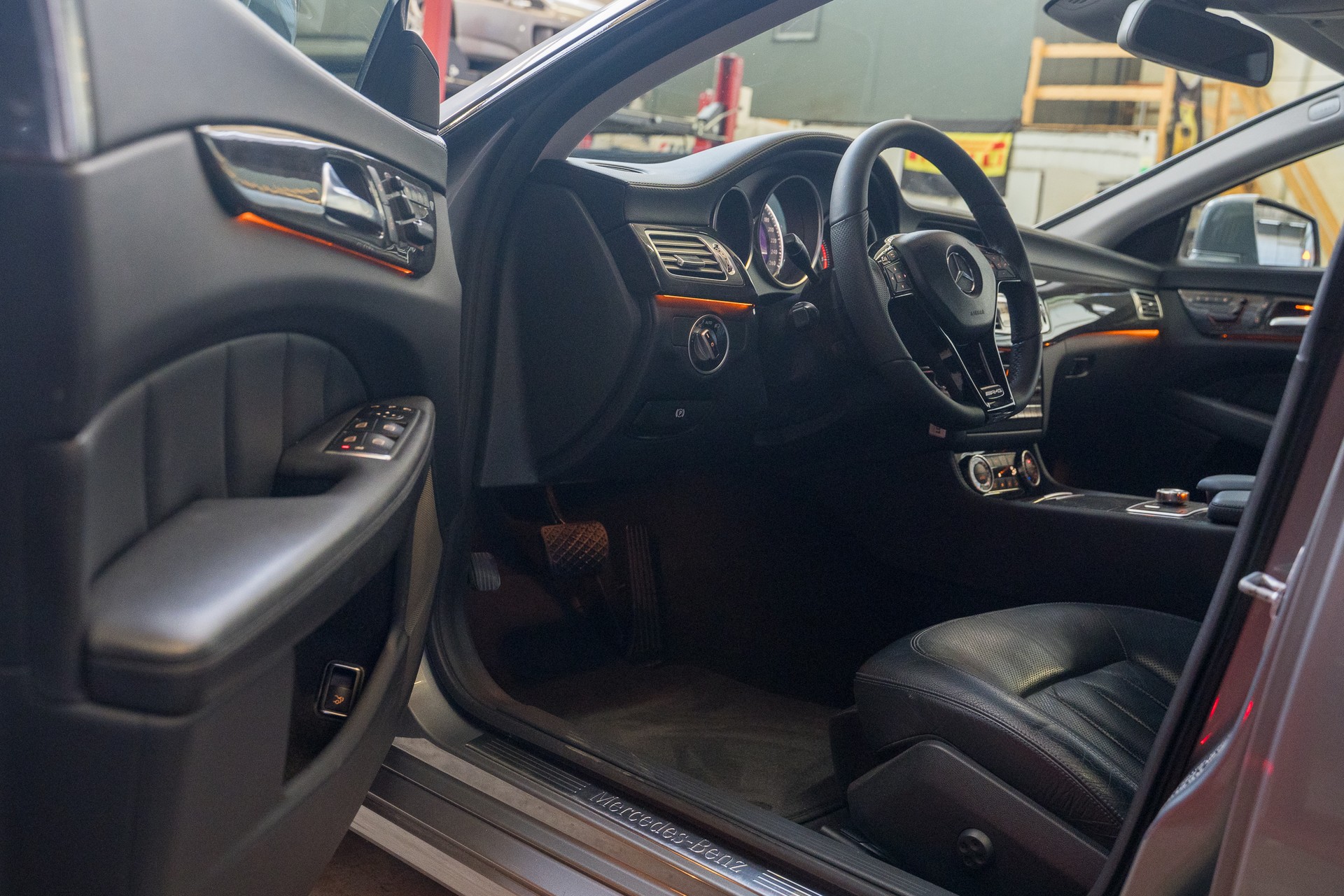 MERCEDES-BENZ CLS 350 CDI 7G-Tronic AMG-Line-image-8