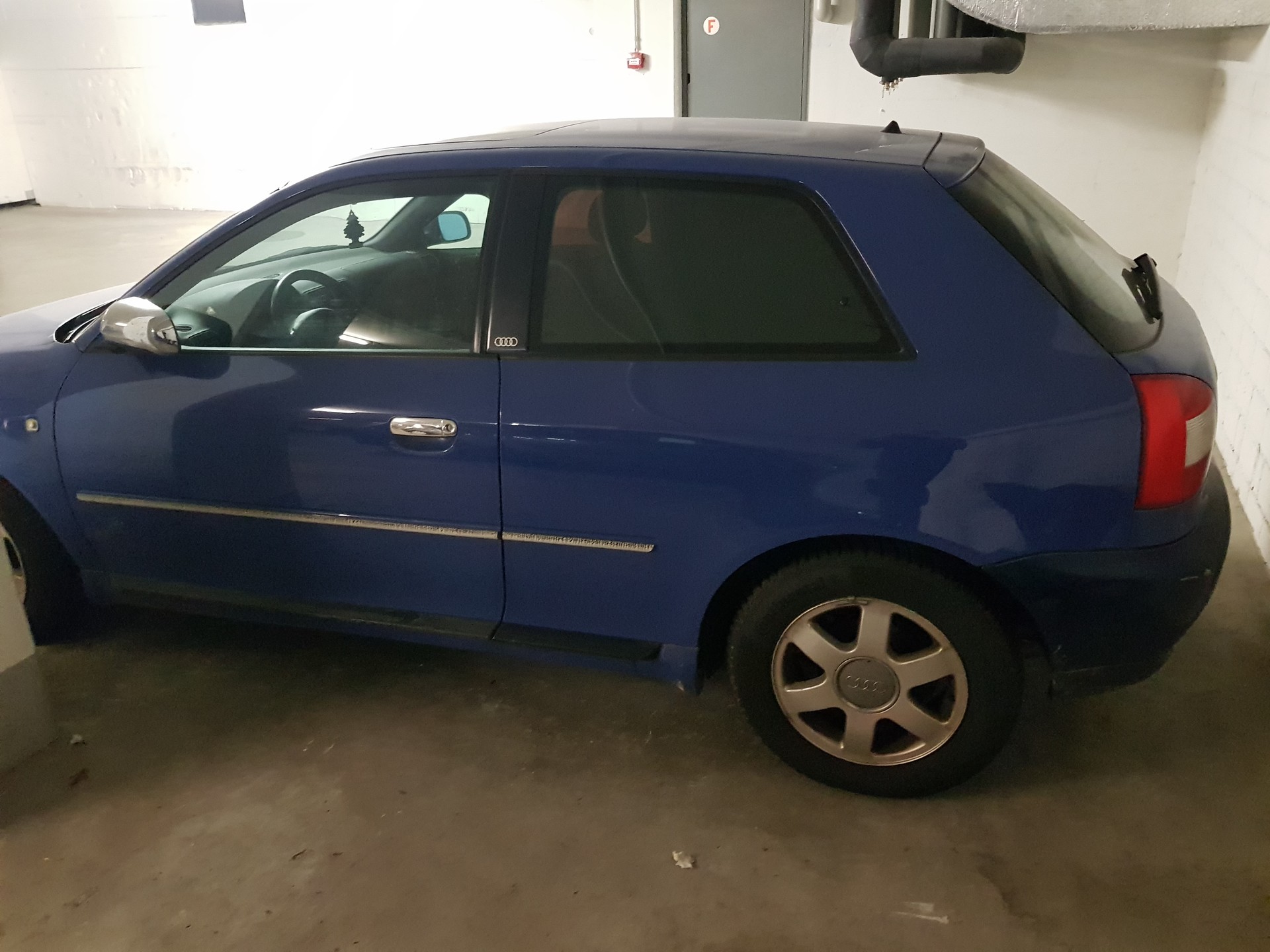 AUDI A3 1.8 T Attraction-image-2