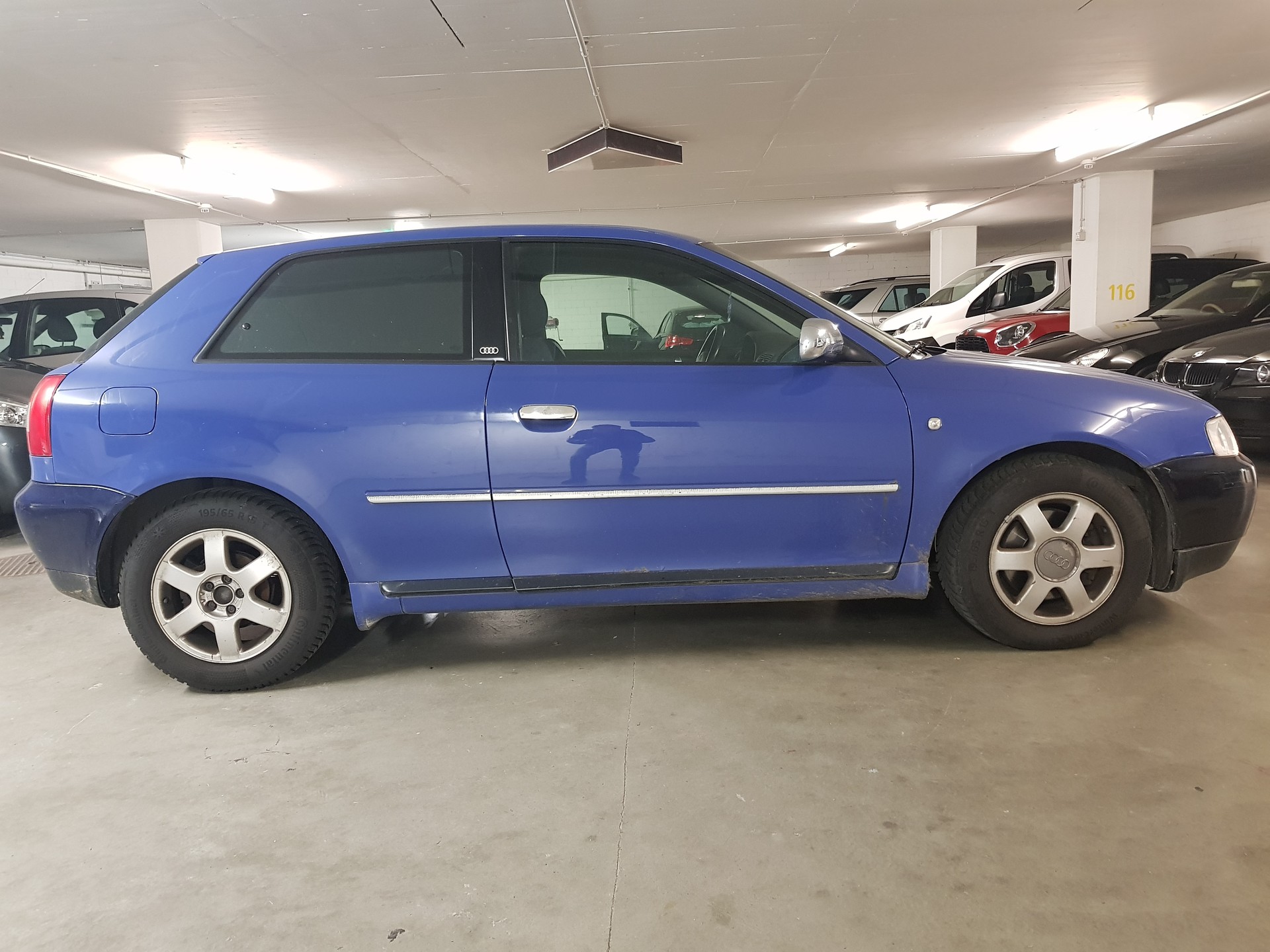 AUDI A3 1.8 T Attraction-image-8
