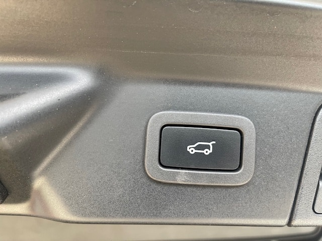 LAND ROVER Range Rover Velar R-Dynamic P 300 Automatic-image-22