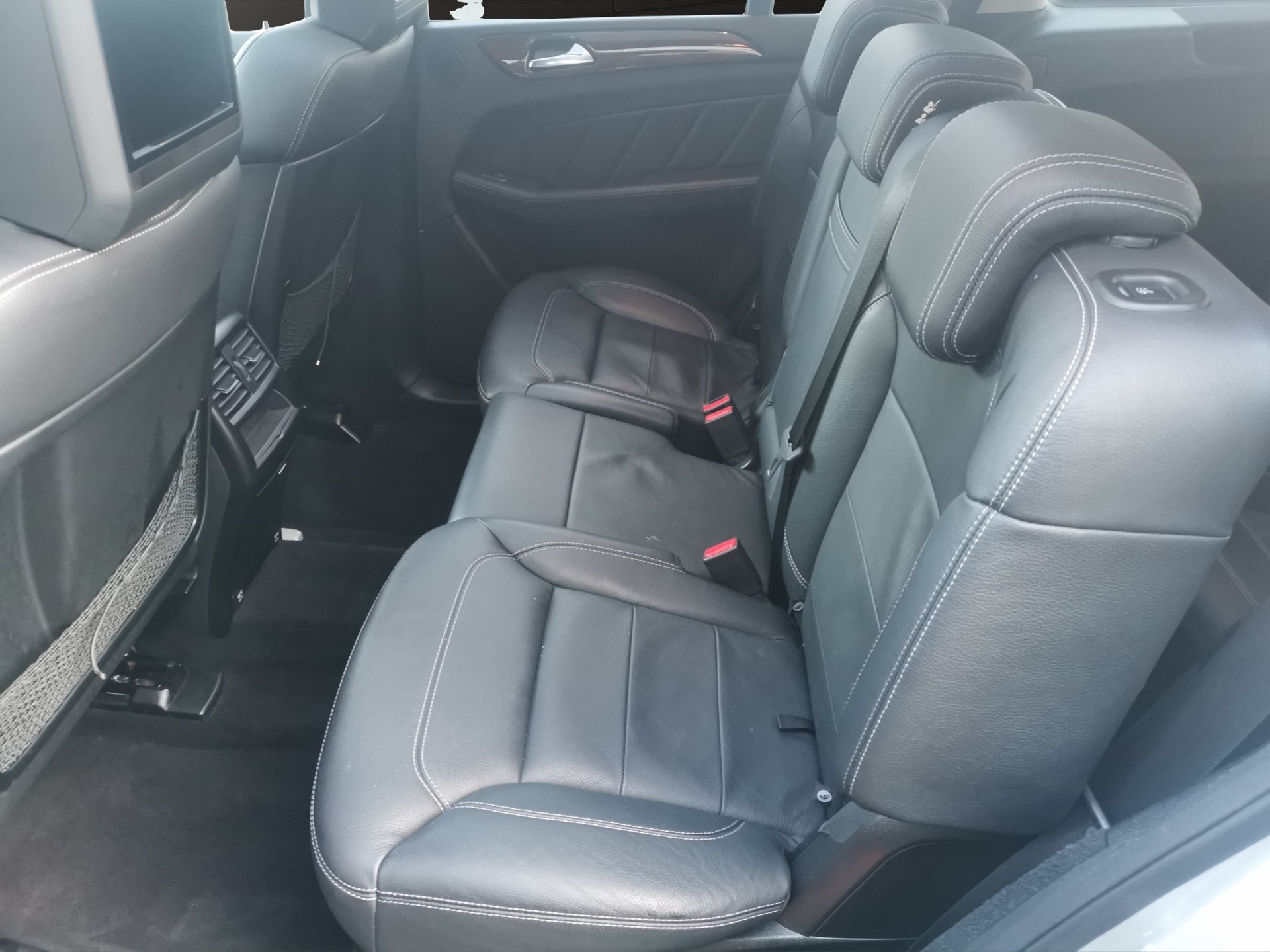 MERCEDES-BENZ GL 350 BlueTEC 4Matic 7G-TRONIC-image-15