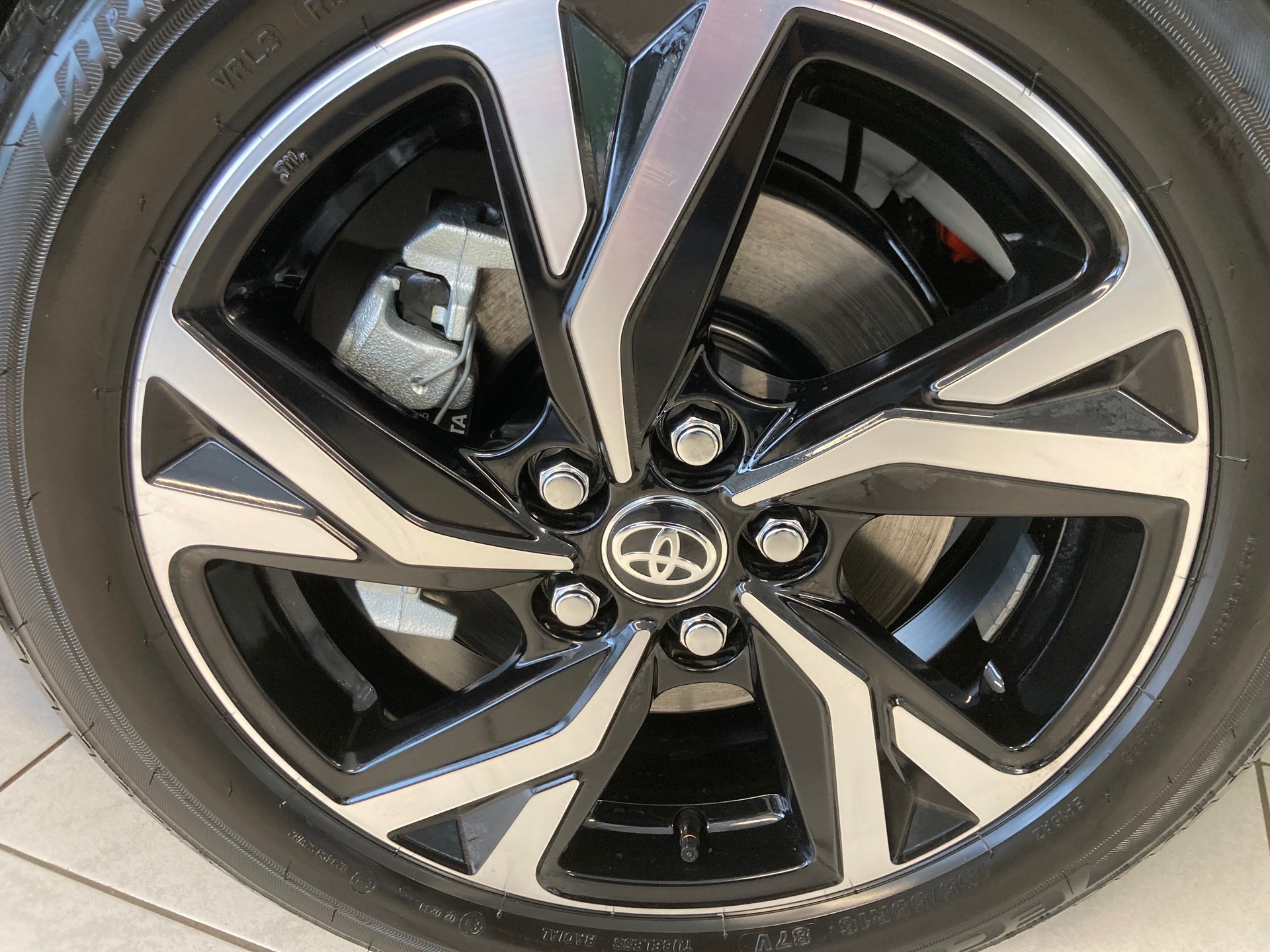 TOYOTA Yaris 1.5 Trend Plus e-CVT-image-14