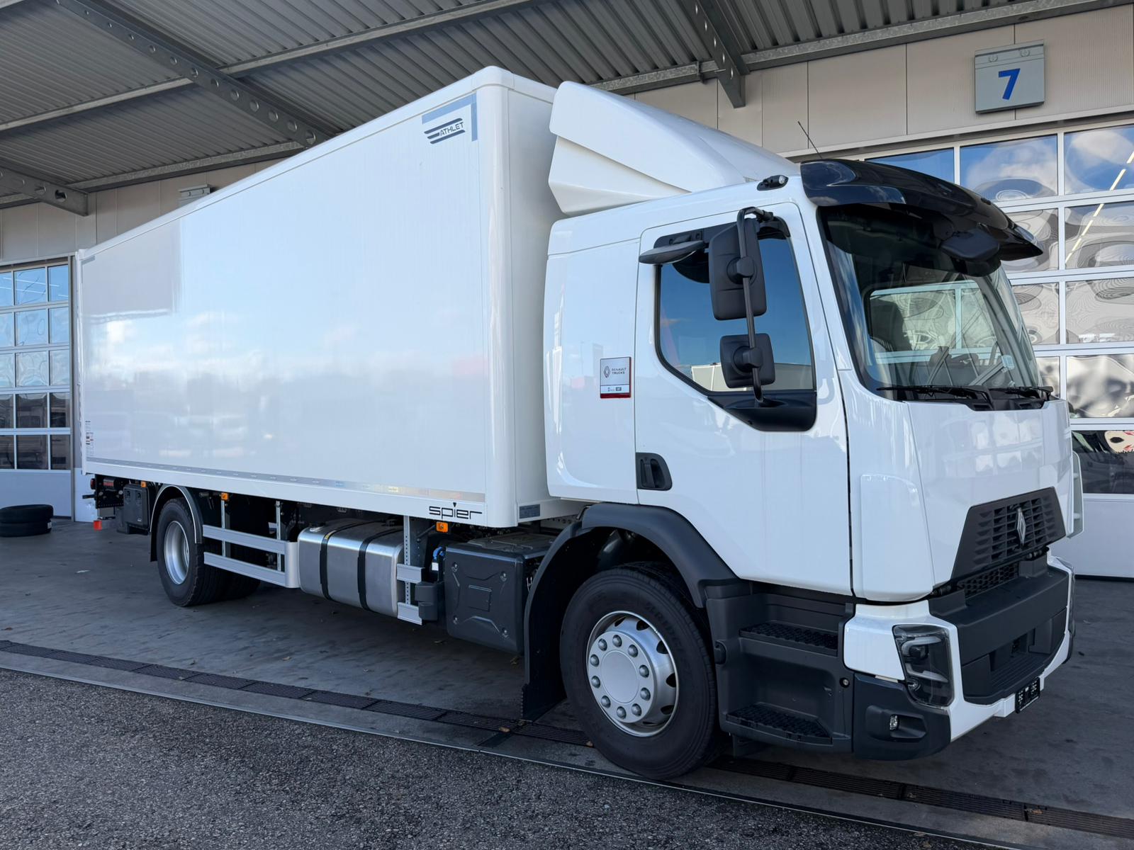 RENAULT D Wide 18.320 4x2