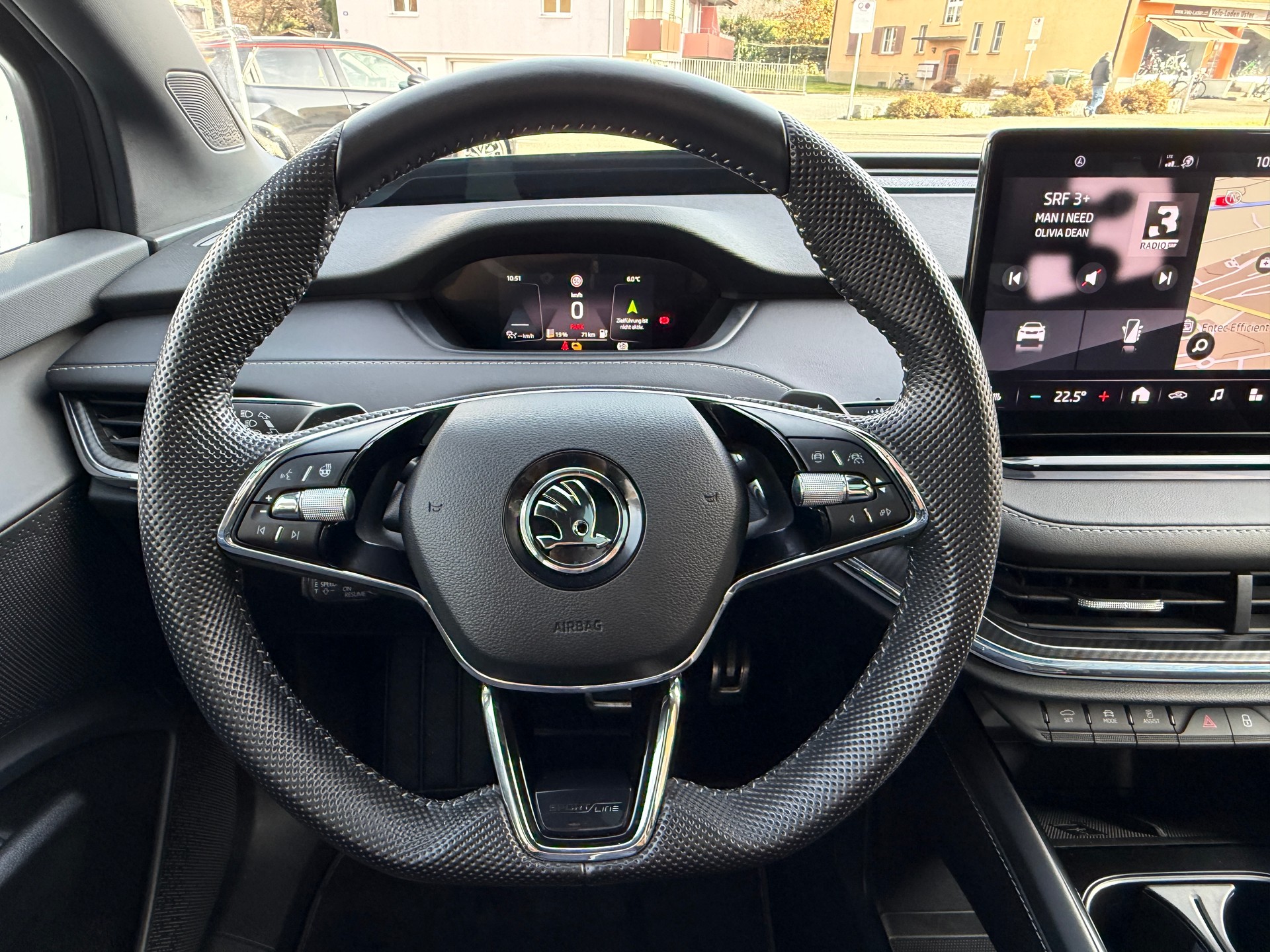 SKODA Enyaq iV 80x SportLine-image-25