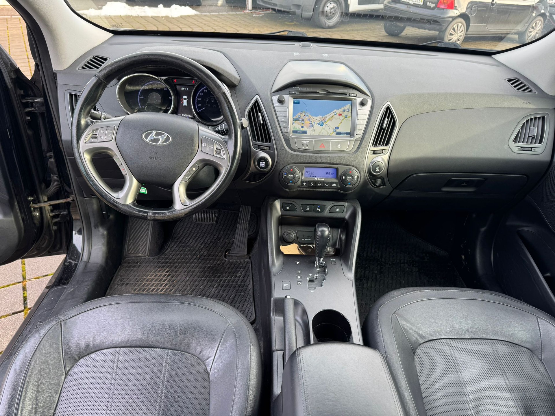HYUNDAI iX 35 2.0 CRDi Vertex 4WD Automatic-image-11