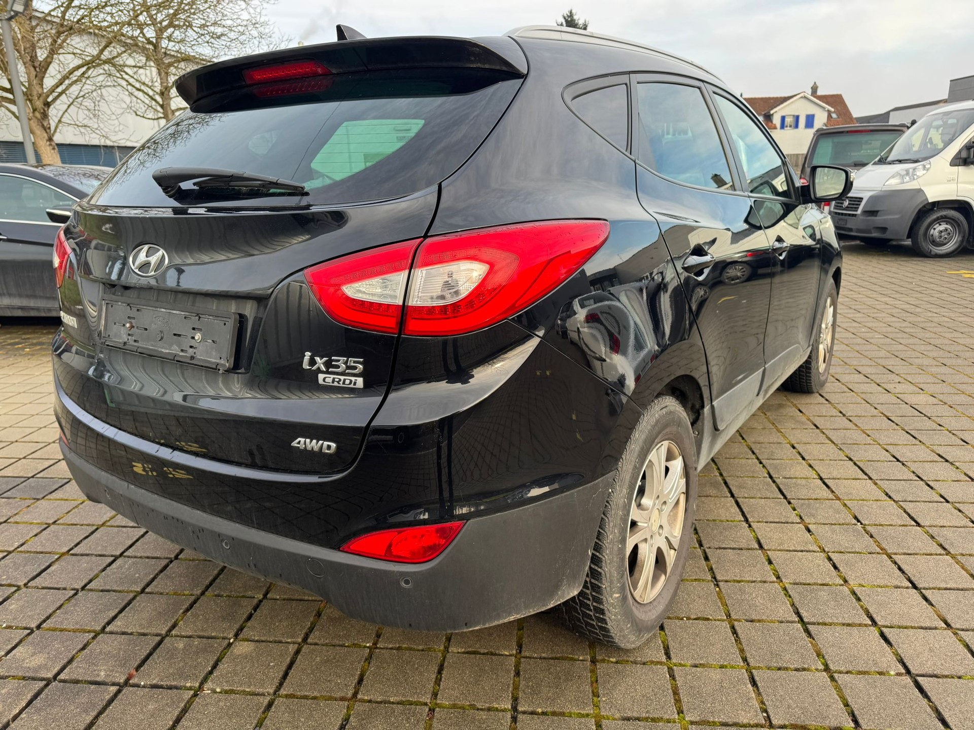 HYUNDAI iX 35 2.0 CRDi Vertex 4WD Automatic-image-6