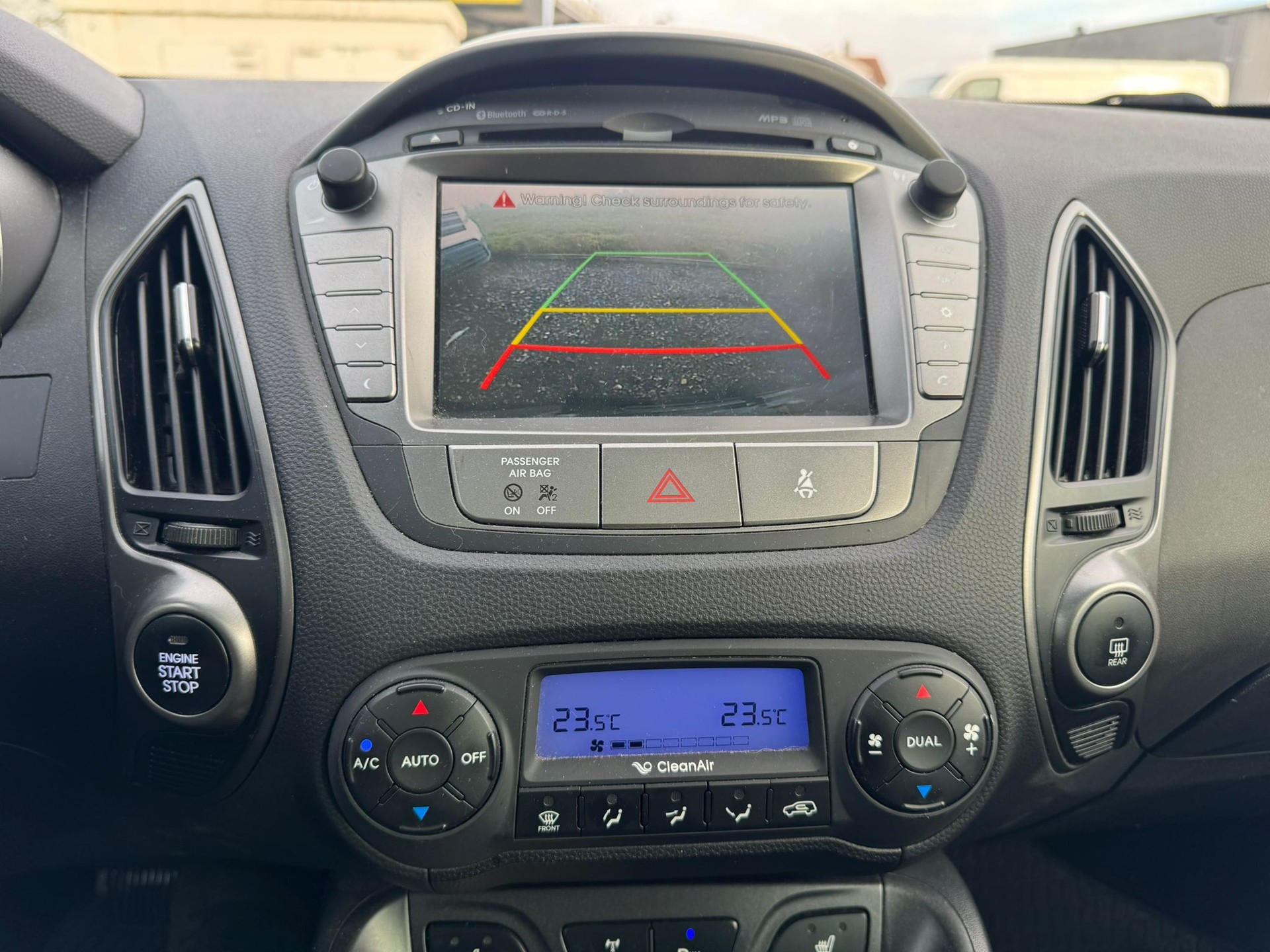 HYUNDAI iX 35 2.0 CRDi Vertex 4WD Automatic-image-15