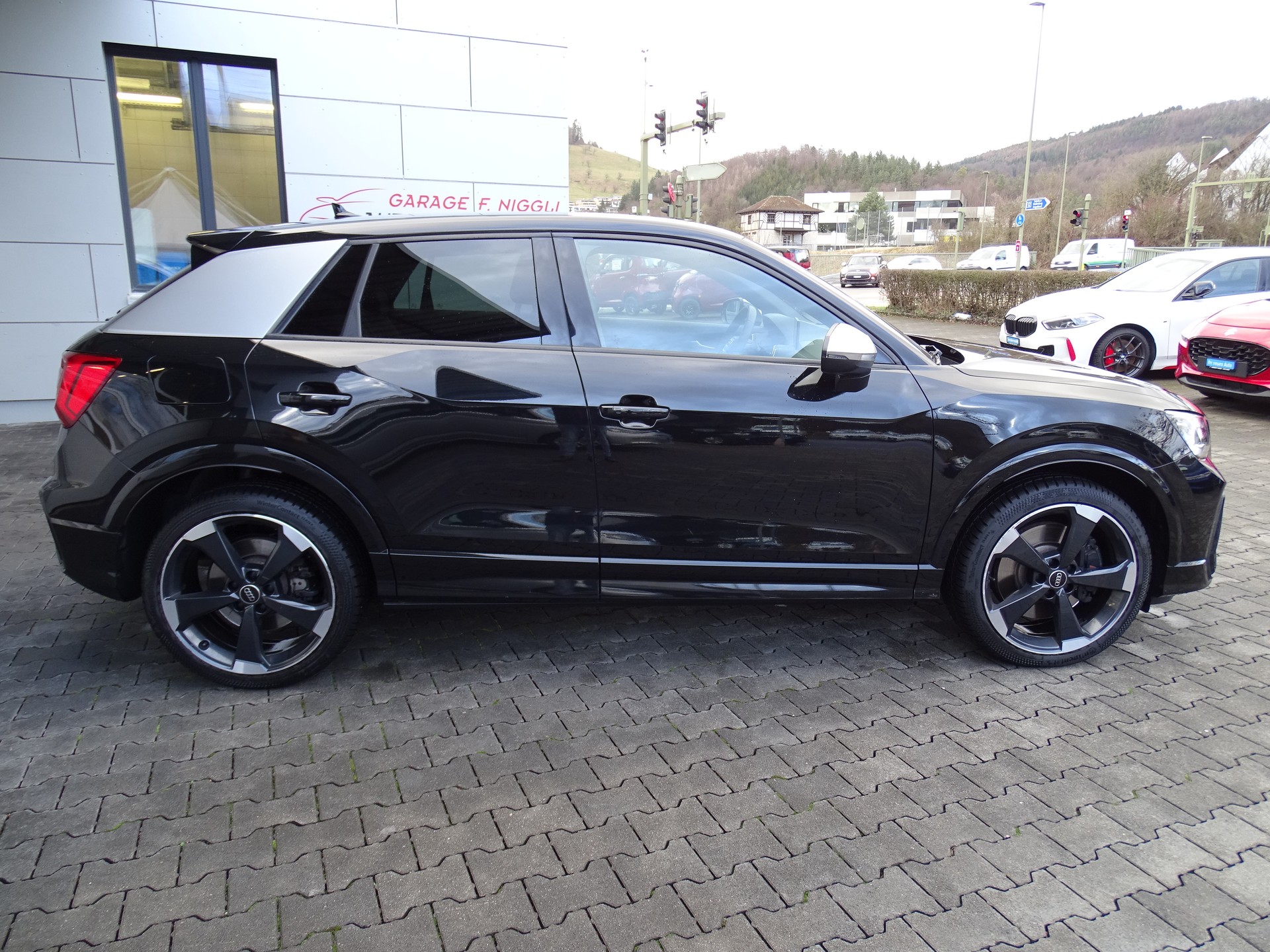 AUDI SQ2 TFSI quattro S-tronic-image-4