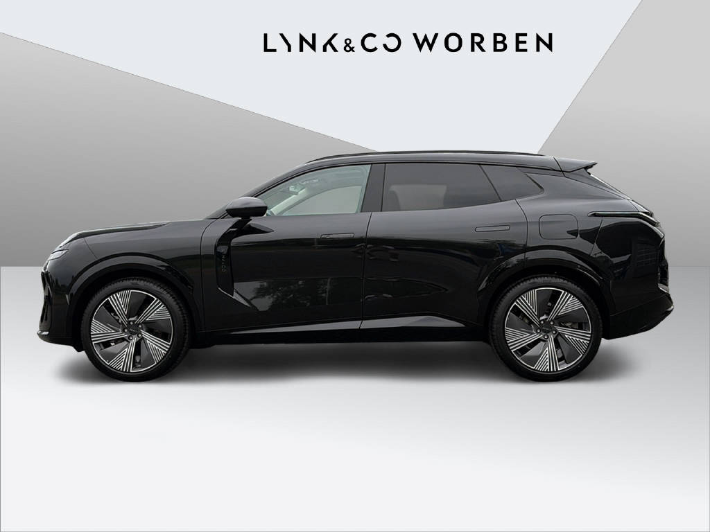 LYNK & CO 08