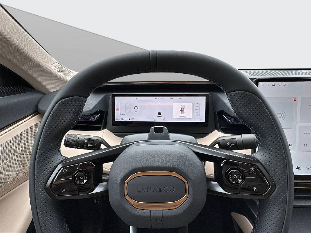 LYNK & CO 08-image-11