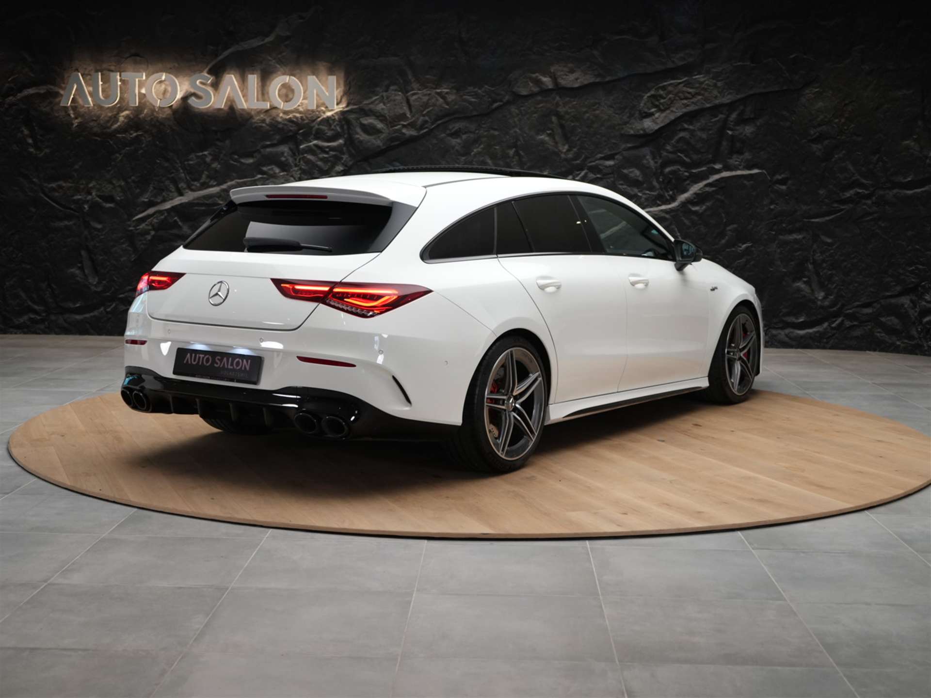 MERCEDES-BENZ CLA Shooting Brake 45 S AMG 4Matic+ 8G-DCT *Panorama*Assistenzpaket*Burmester*-image-5