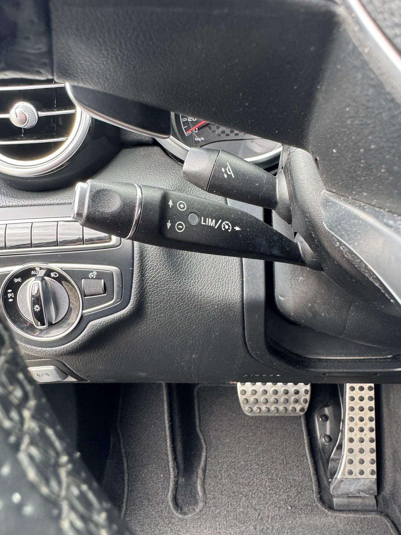 MERCEDES-BENZ C 450 AMG 4Matic 7G-Tronic-image-13