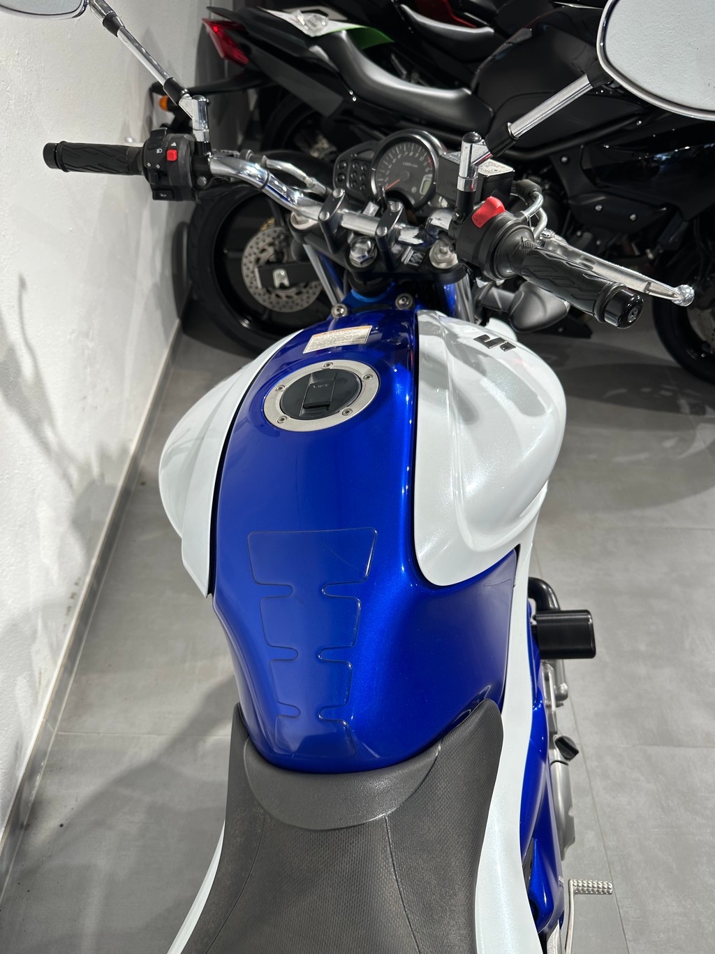 SUZUKI SFV 650 Gladius-image-3