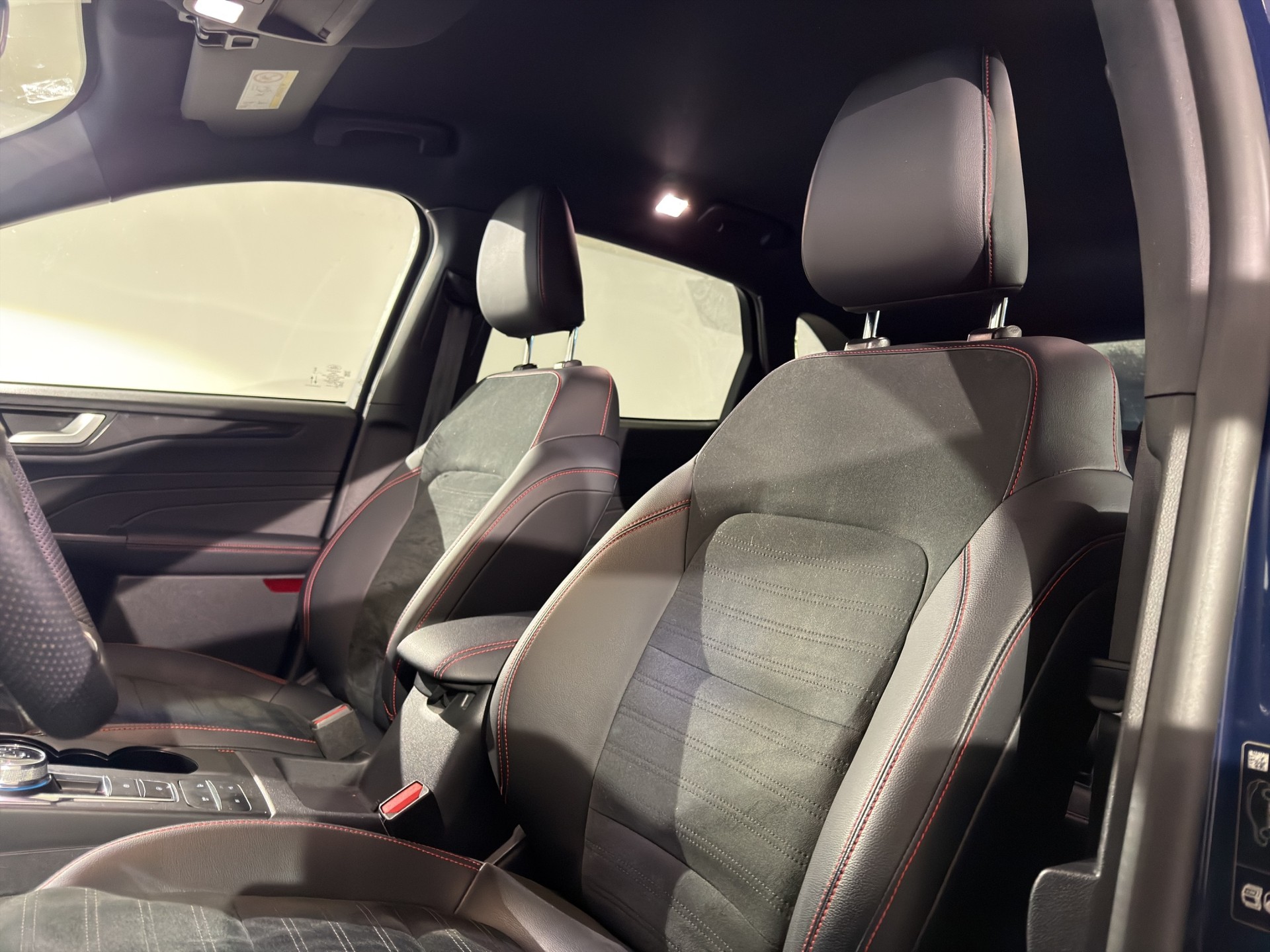 FORD Kuga 2.5 PHEV ST-Line X 2WD-image-18