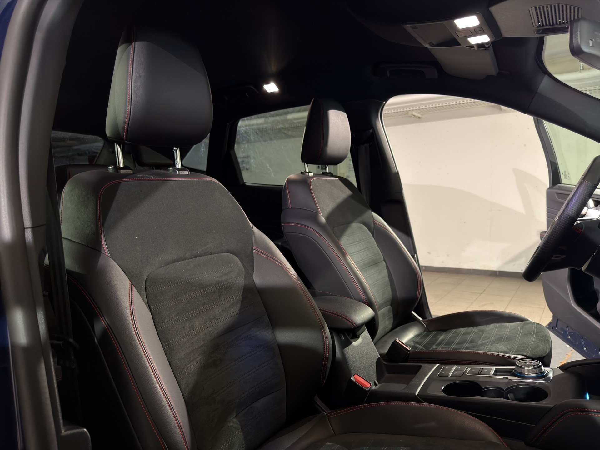 FORD Kuga 2.5 PHEV ST-Line X 2WD-image-19