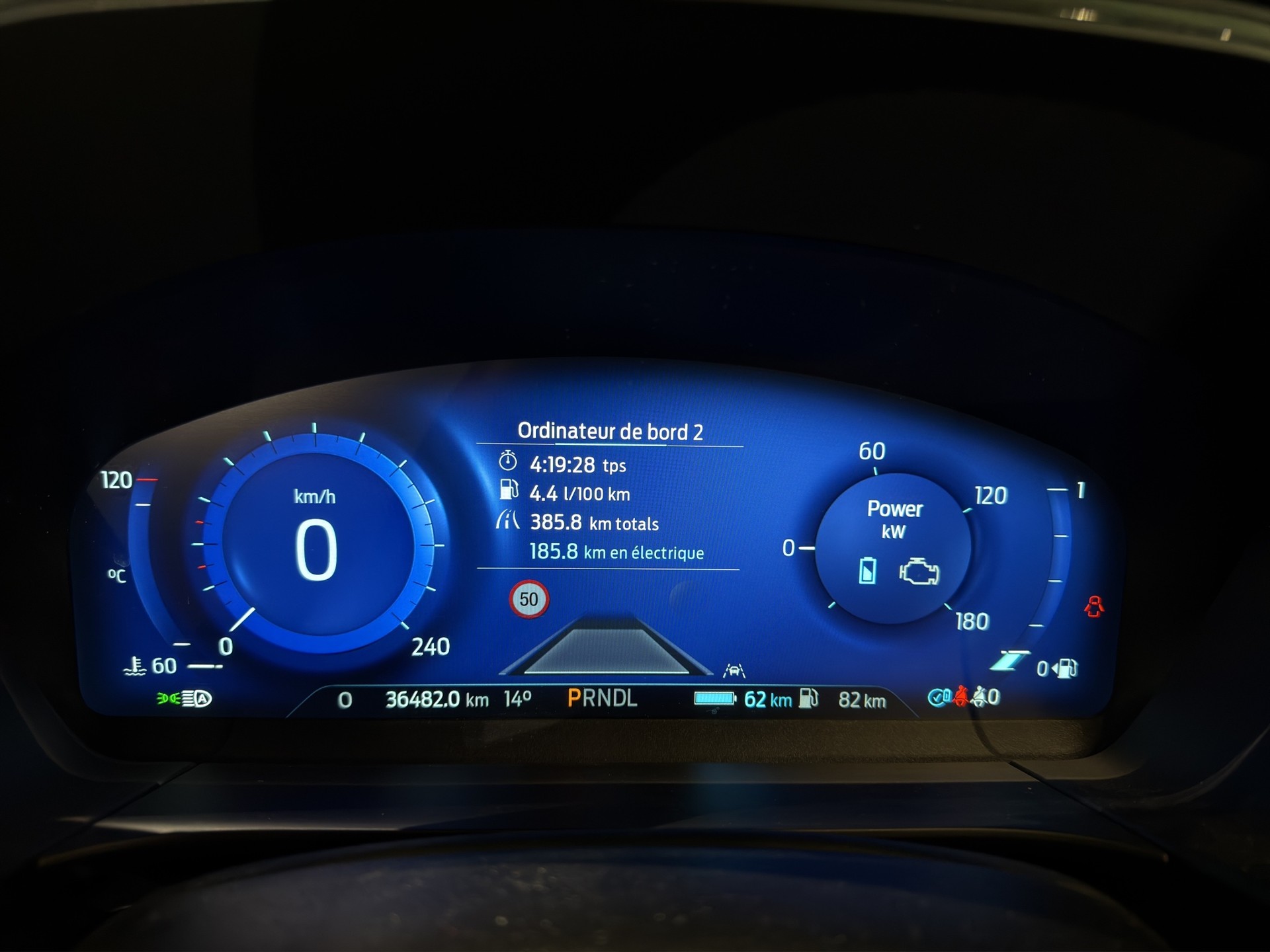 FORD Kuga 2.5 PHEV ST-Line X 2WD-image-10