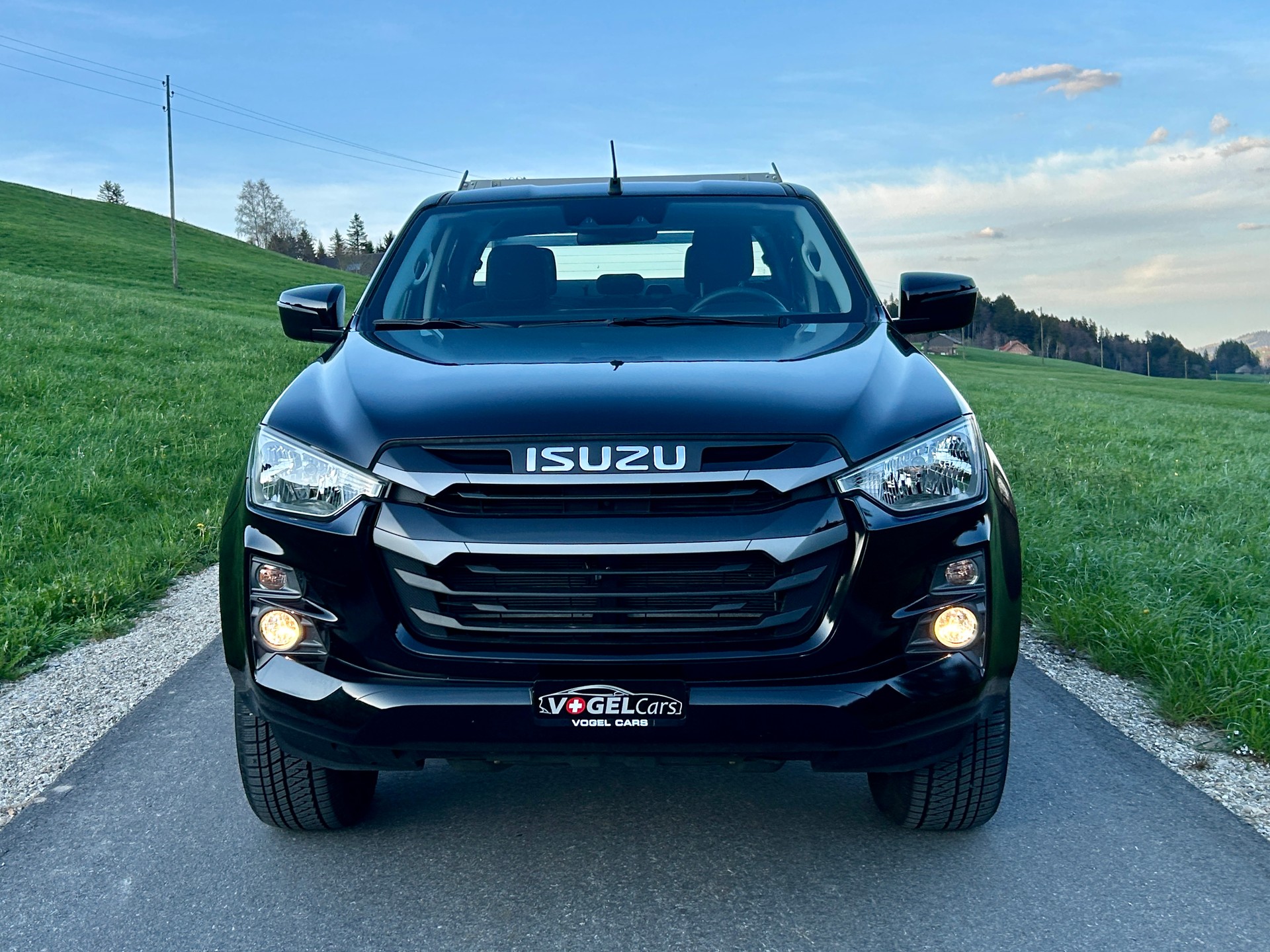 ISUZU D-MAX 1.9 CrewCab N60BB 4x4 AT-image-8