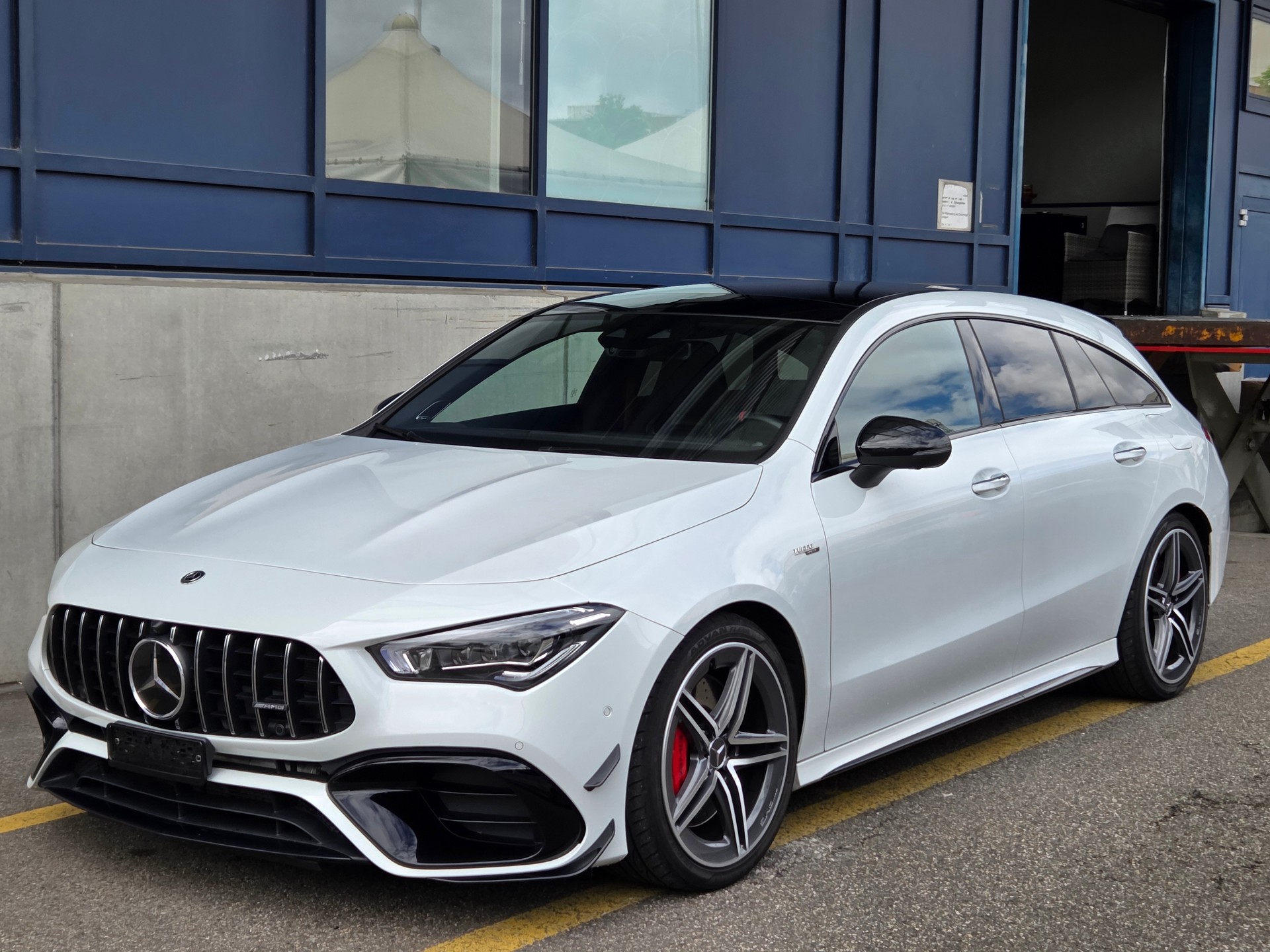 MERCEDES-BENZ CLA Shooting Brake 45 AMG 4Matic+ 8G-DCT