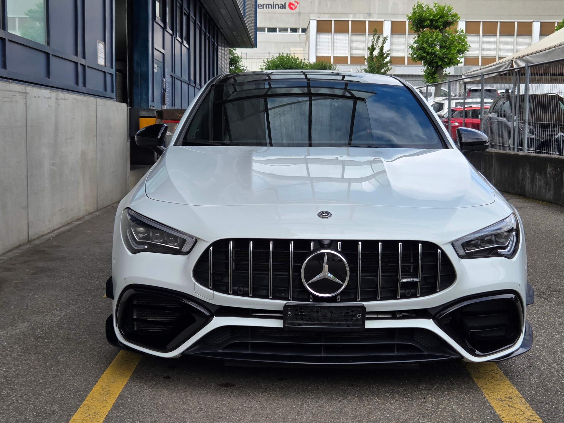 MERCEDES-BENZ CLA Shooting Brake 45 AMG 4Matic+ 8G-DCT-showroom-element-2