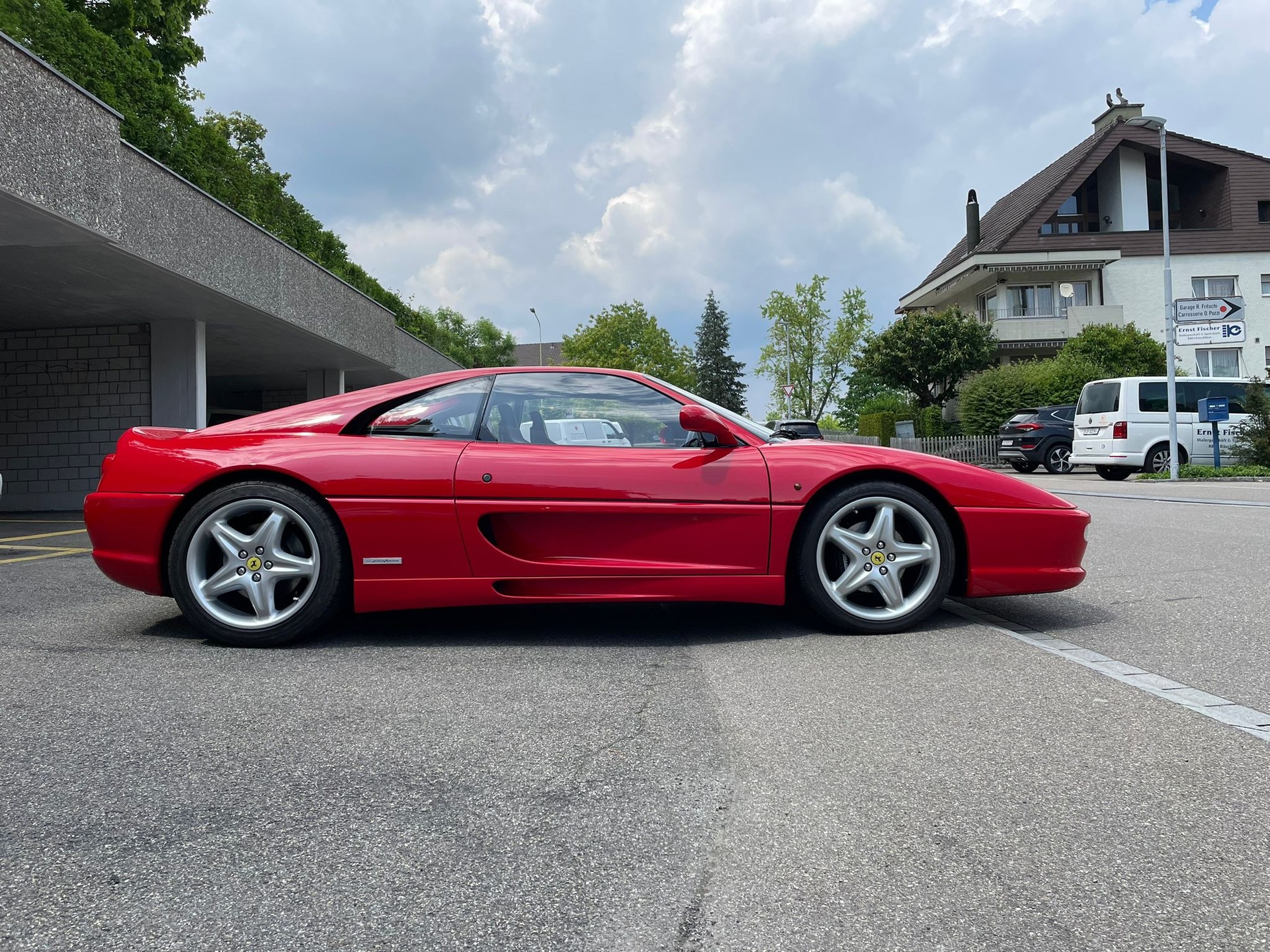 FERRARI F355 Berlinetta-image-3