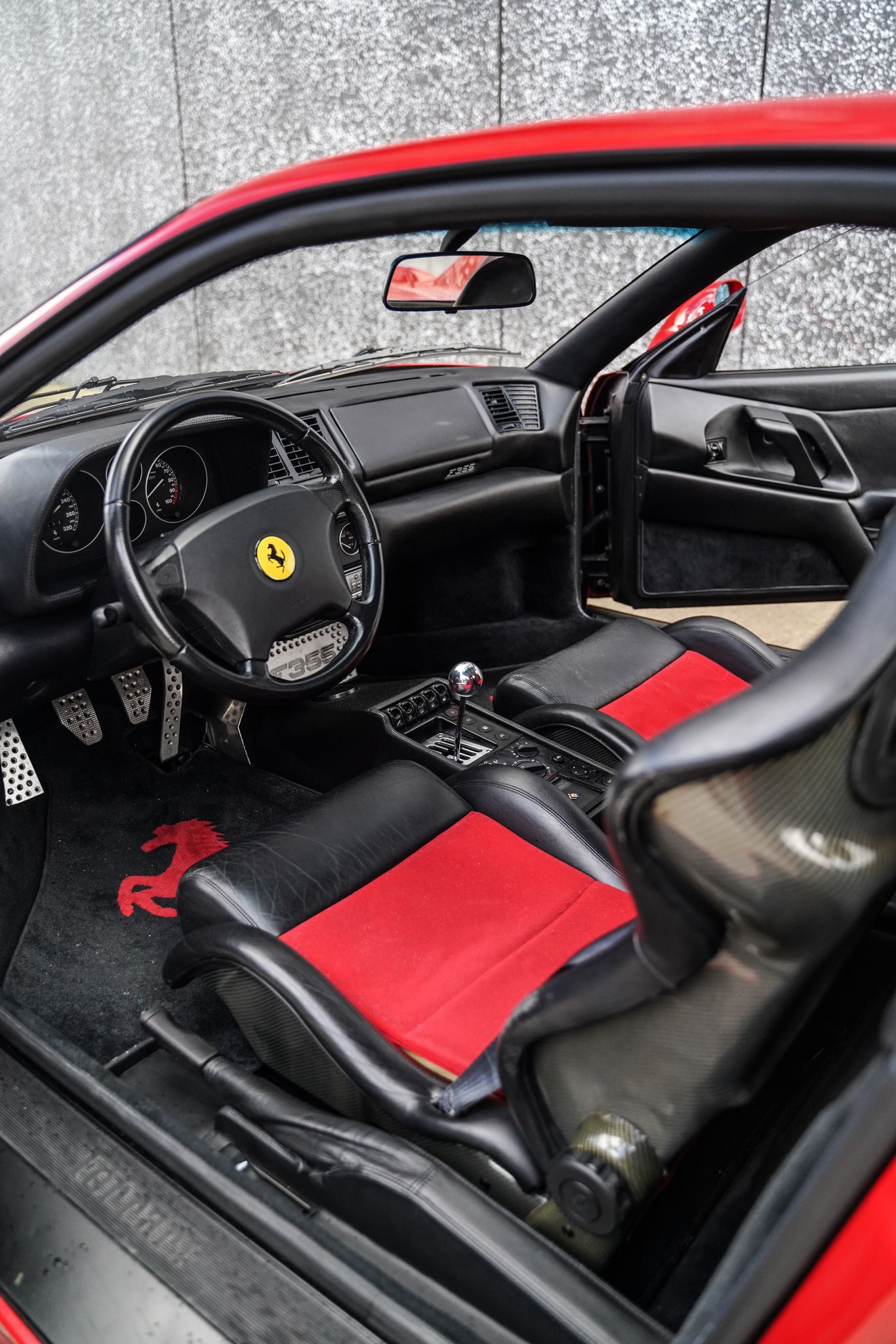 FERRARI F355 Berlinetta-image-4
