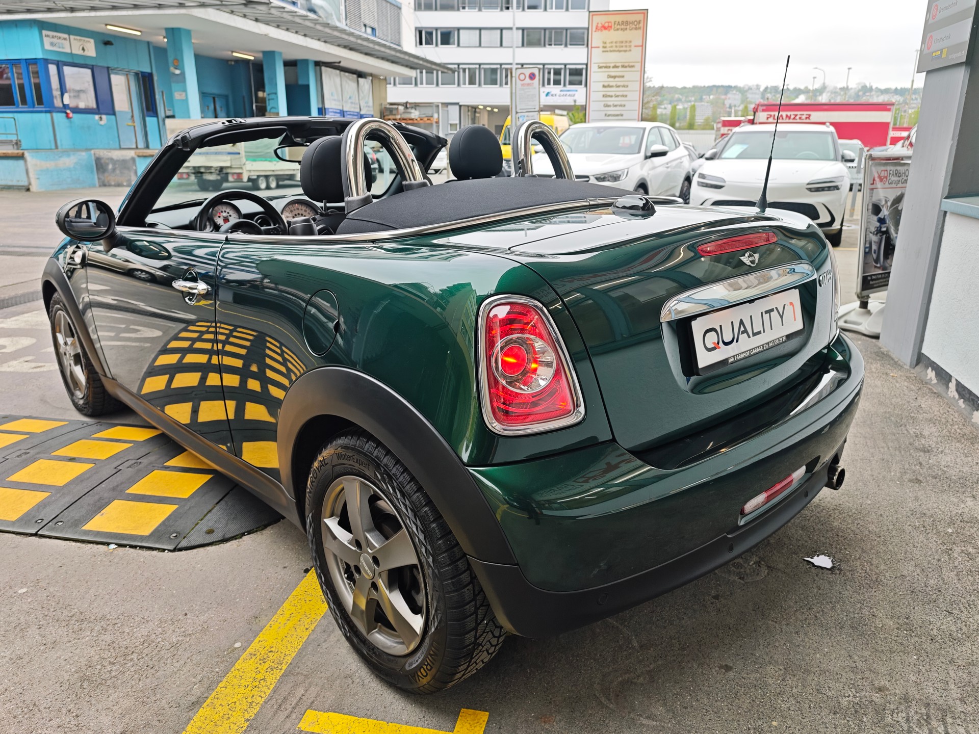 MINI Cooper Roadster-image-5