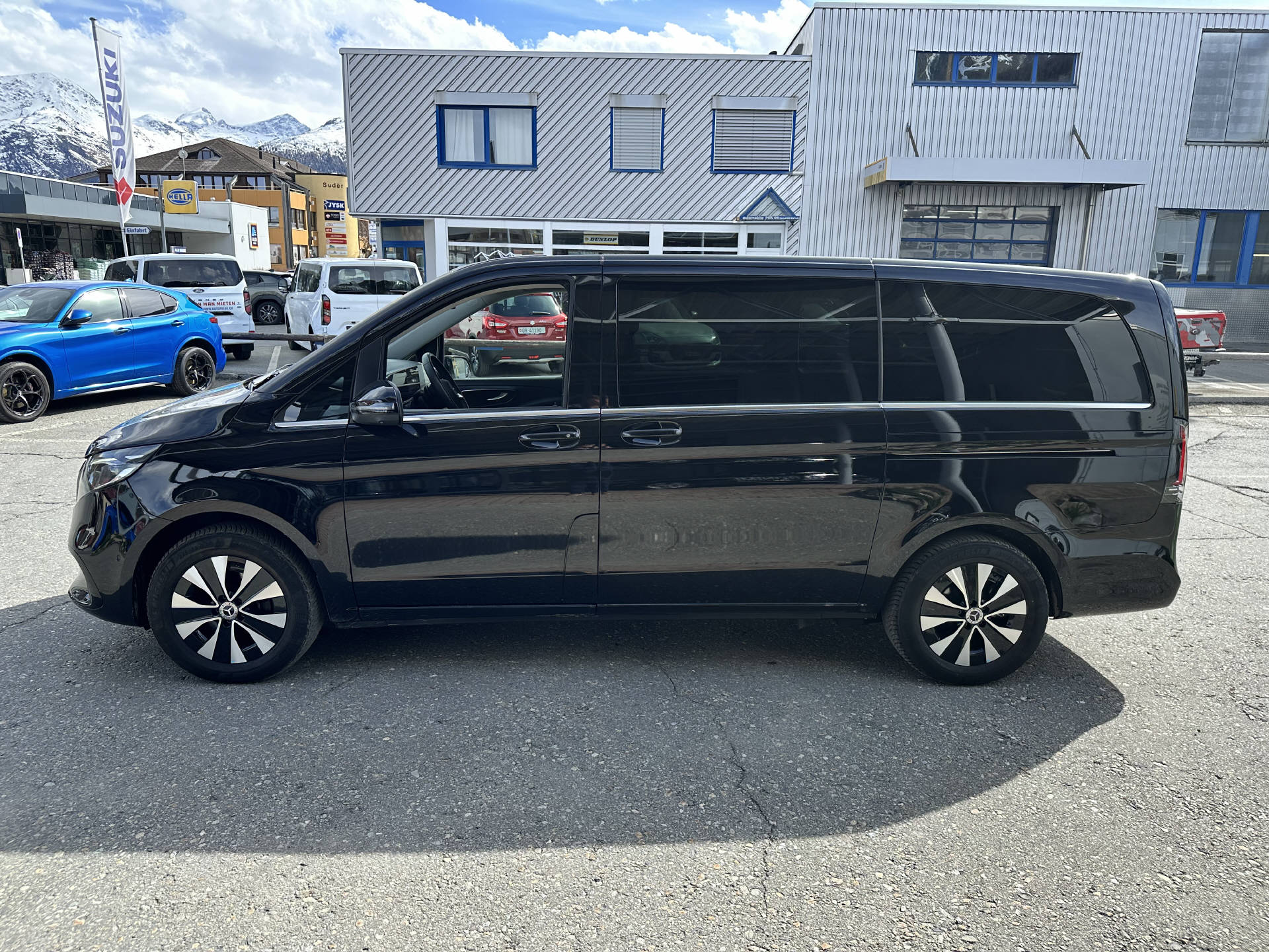 MERCEDES-BENZ V 250 d Avantgarde lang 4Matic-image-5