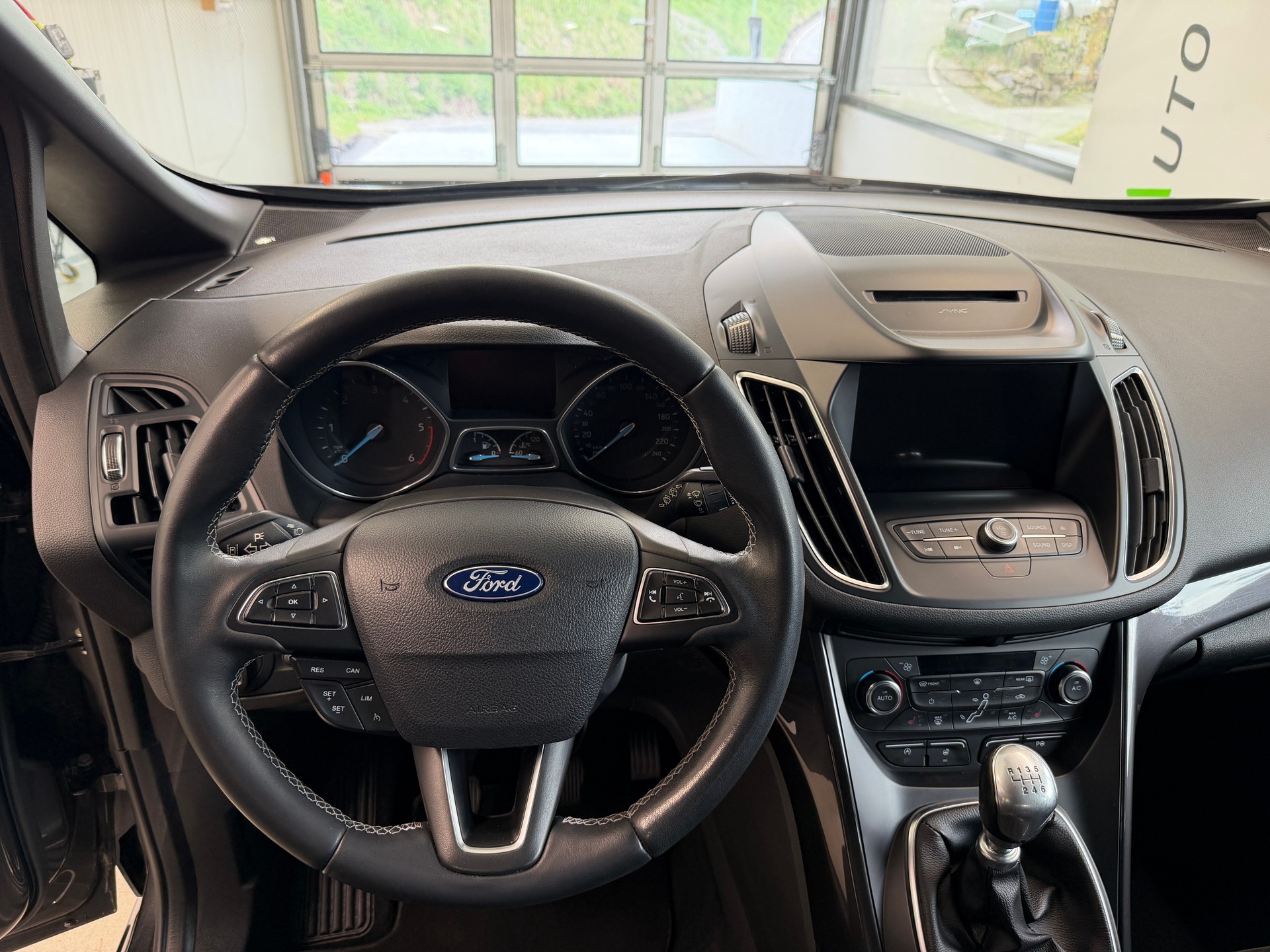 FORD C-Max 2.0 TDCi Trend-image-19