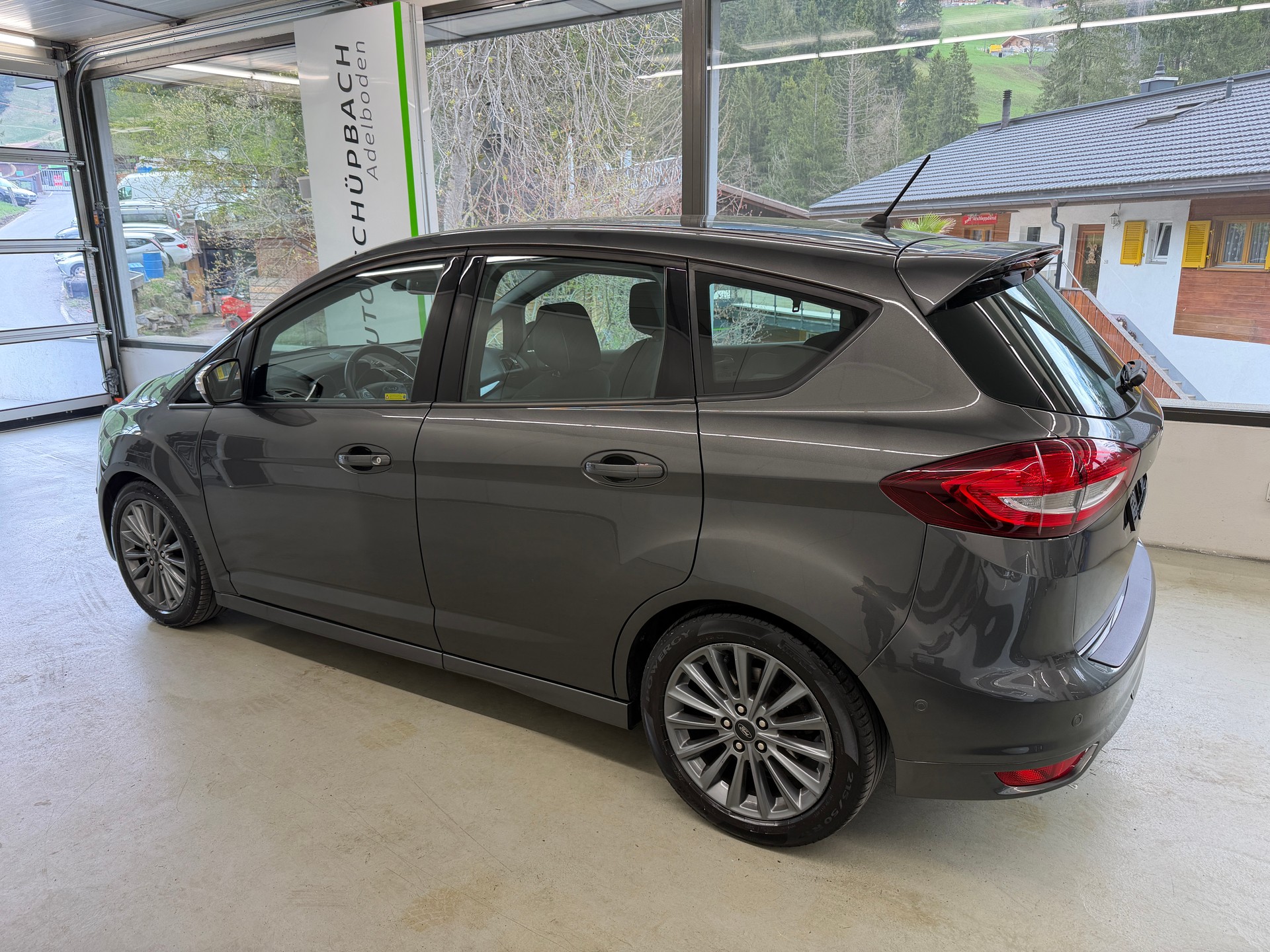 FORD C-Max 2.0 TDCi Trend-image-5