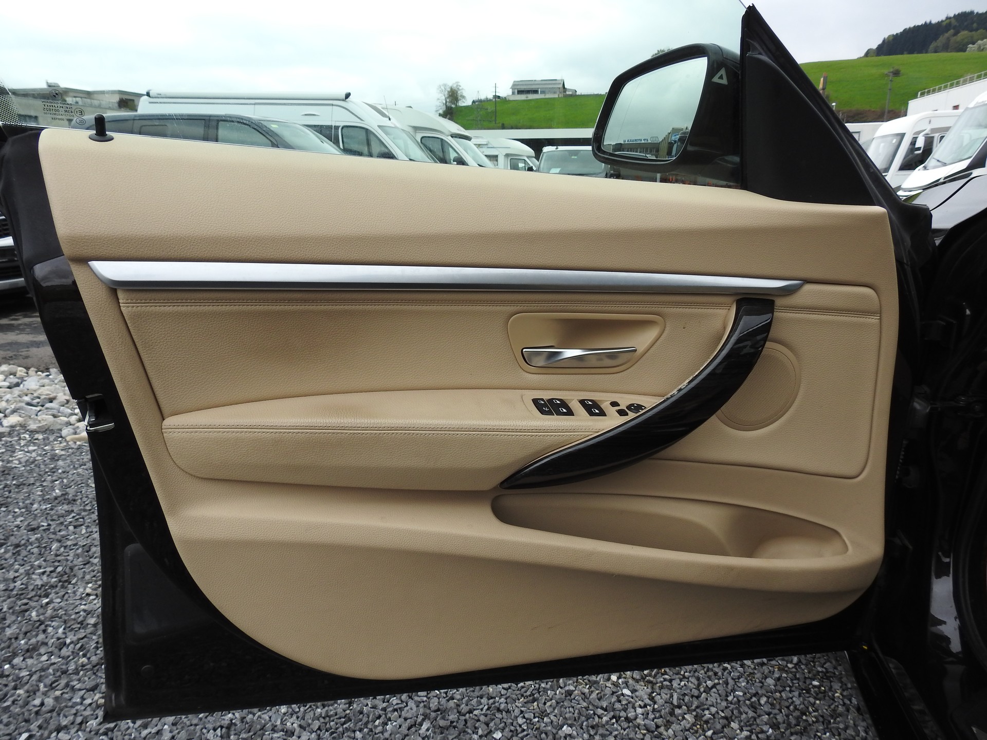 BMW 320d GT xDrive Luxury Line Steptronic-image-9