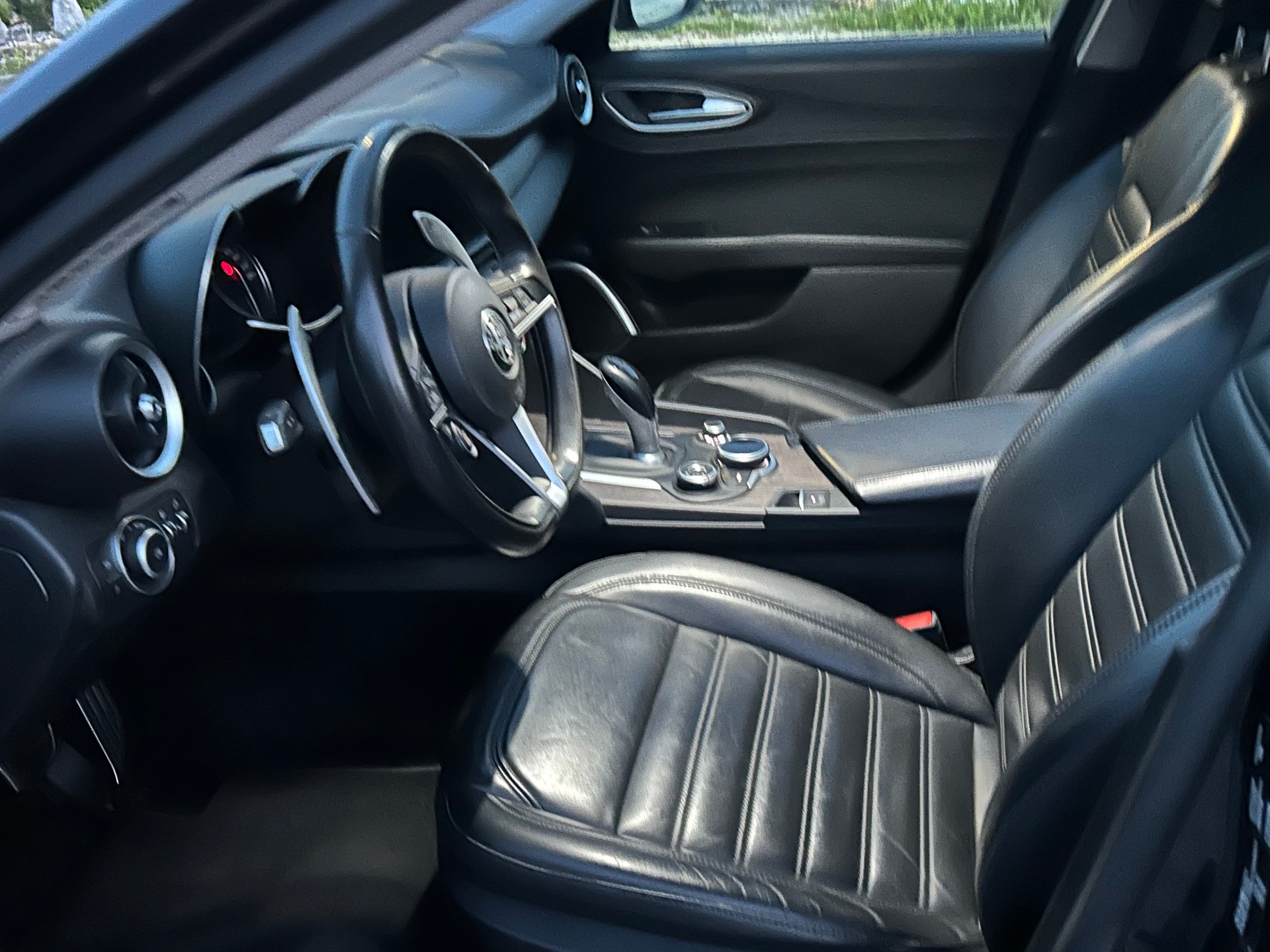 ALFA ROMEO Giulia 2.0 Veloce Q4 Automatic-image-9